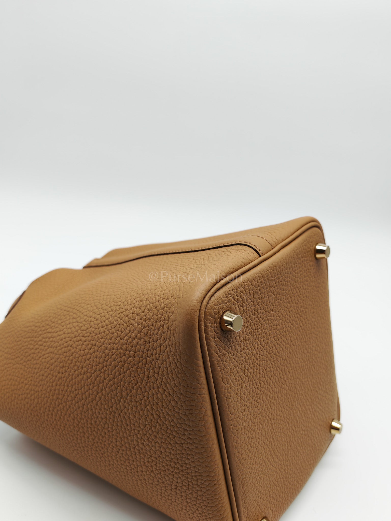 Picotin 18 in Biscuit Taurillon Clemence Leather and Gold Hardware Stamp B(2023)