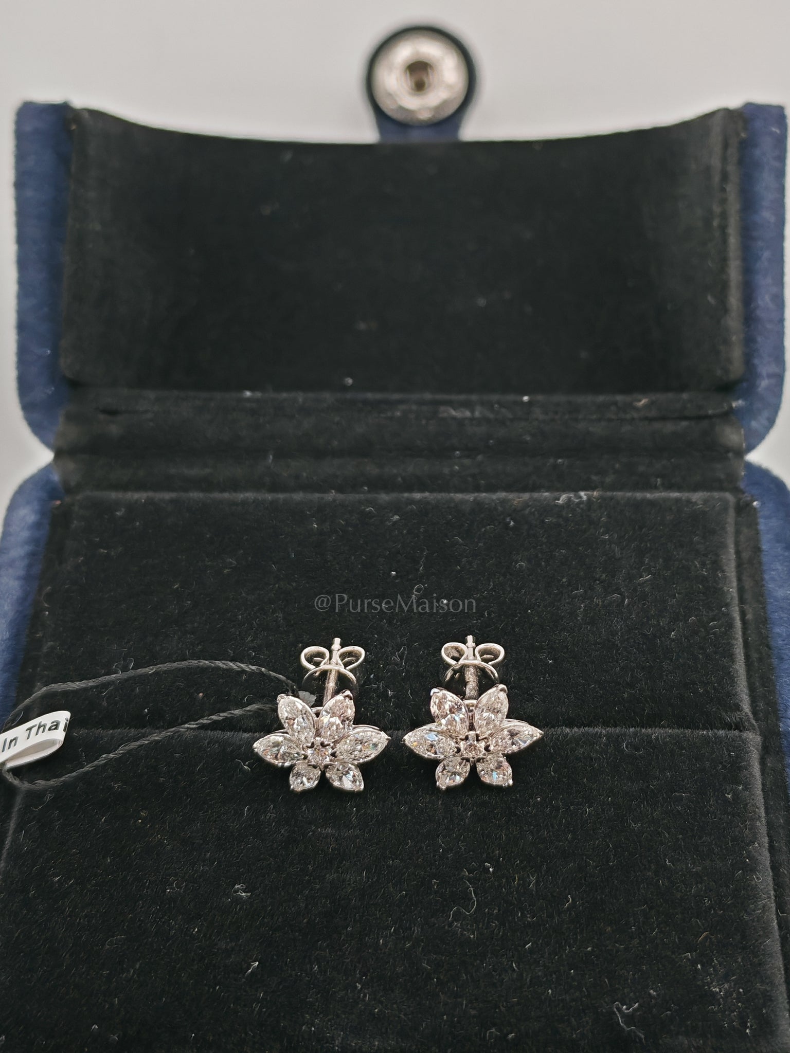18k 1.62gms 1.13cts VS1 to VVS1 (Clarity) E to H (Color) Natural Diamond White Gold Earrings | Purse Maison Luxury Bags Shop