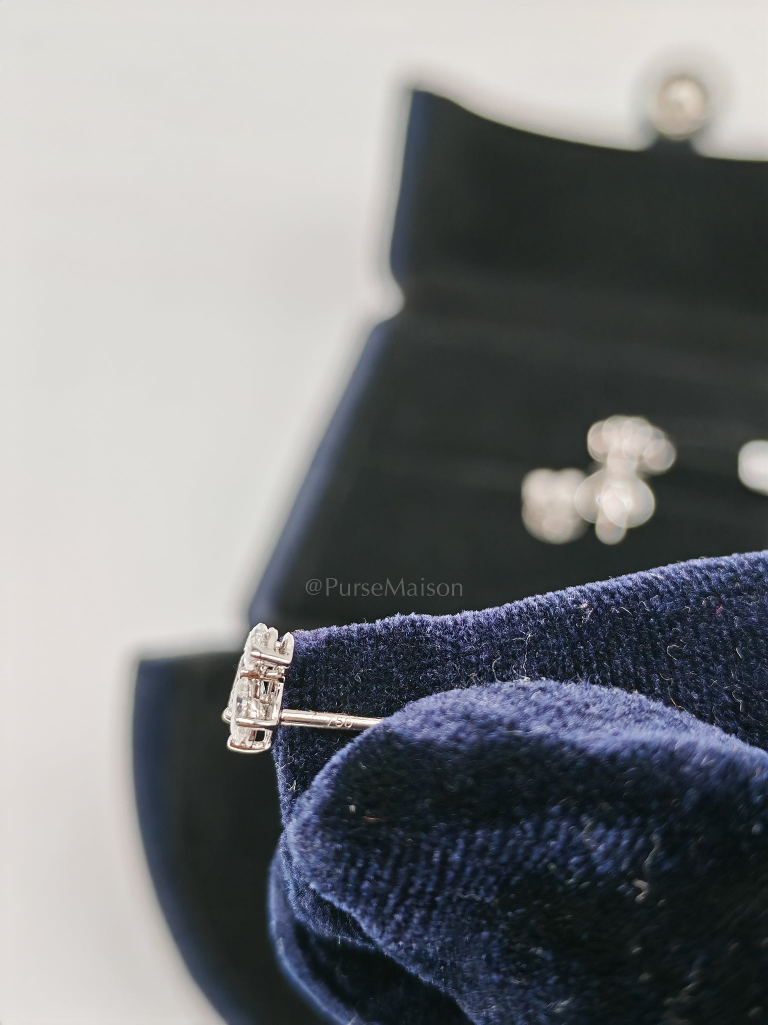 18k 1.6gms 0.81cts VS1 to VVS1 (Clarity) E to H (Color) Natural Diamond White Gold Earrings | Purse Maison Luxury Bags Shop
