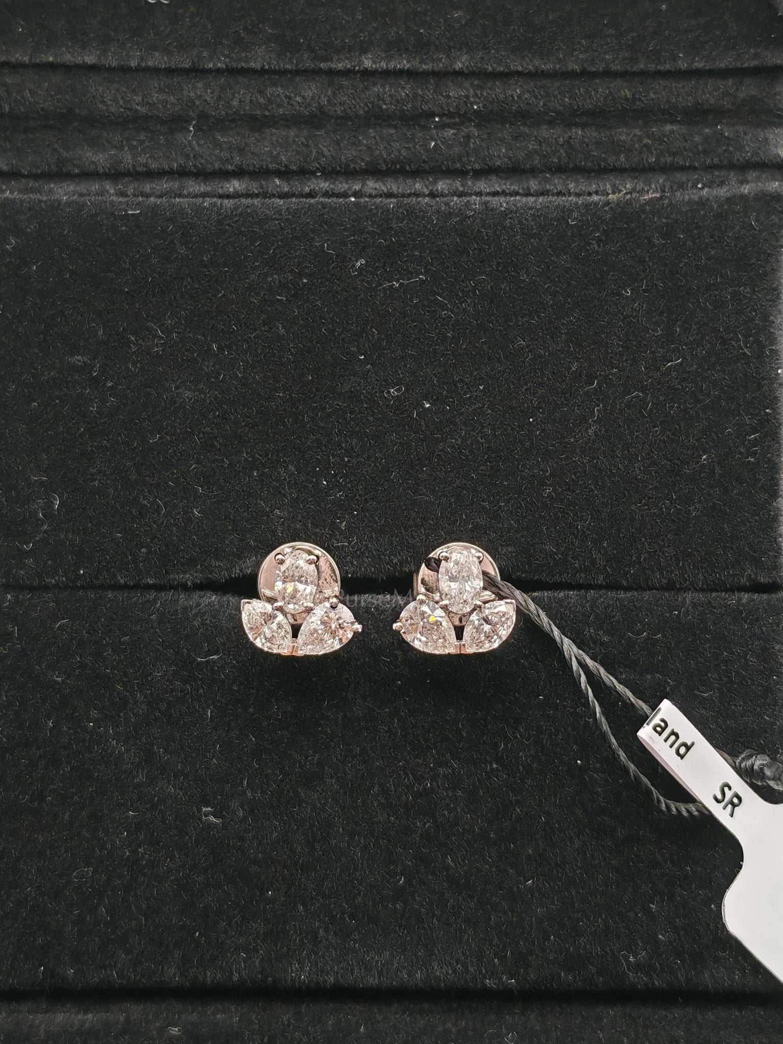 18k 1.6gms 0.81cts VS1 to VVS1 (Clarity) E to H (Color) Natural Diamond White Gold Earrings | Purse Maison Luxury Bags Shop