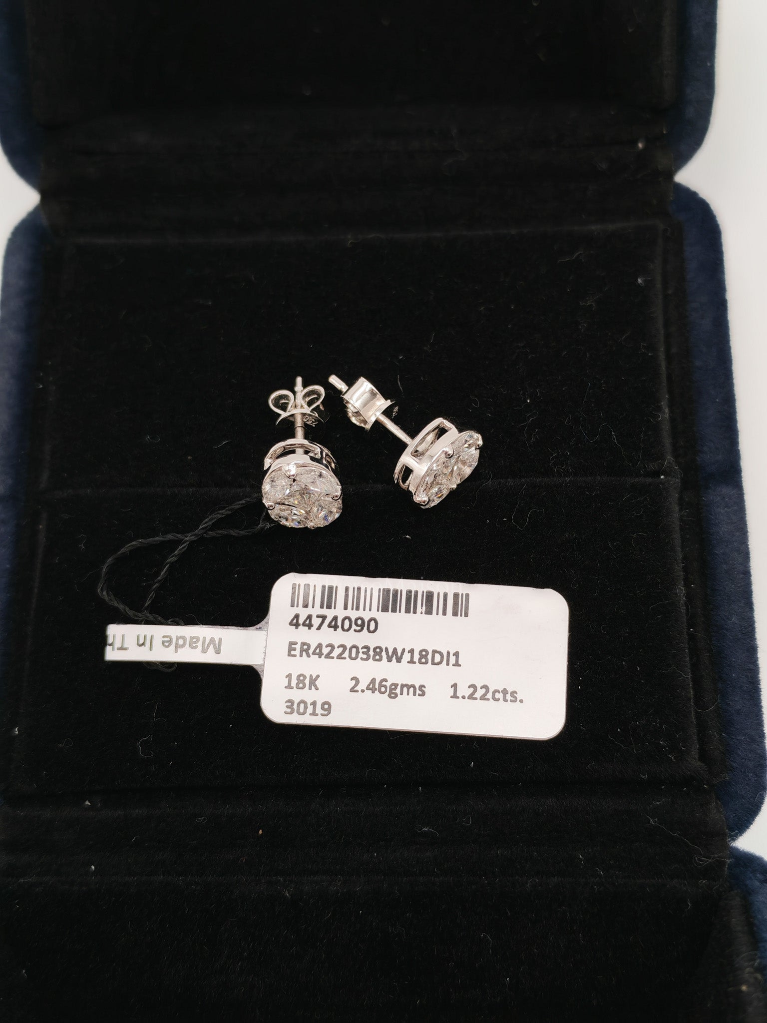 18k 2.46gms 1.22cts VS1 to VVS1 (Clarity) E to H (Color) Natural Diamond White Gold Earrings | Purse Maison Luxury Bags Shop