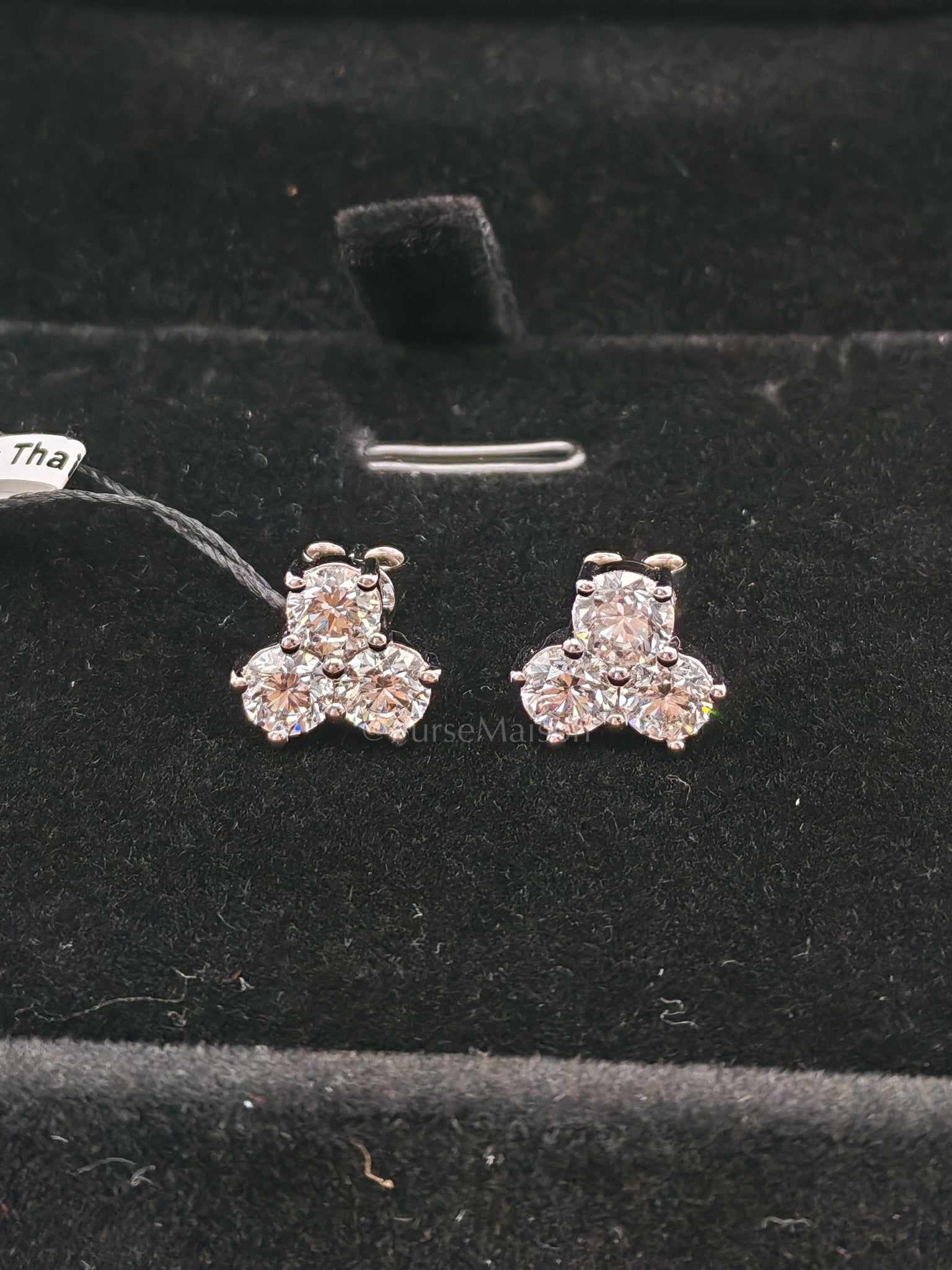 18k 2.75gms 1.82cts VS1 to VVS1 (Clarity) E to H (Color) Natural Diamond White Gold Earrings | Purse Maison Luxury Bags Shop