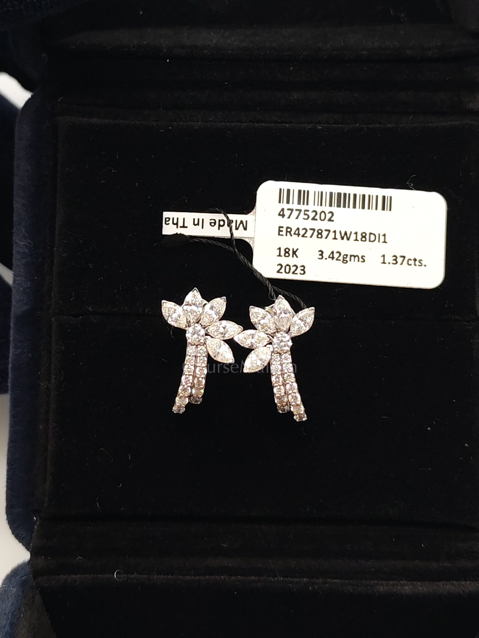 18k 3.42gms. 1.37cts Natural Diamond White Gold Earrings | Purse Maison Luxury Bags Shop