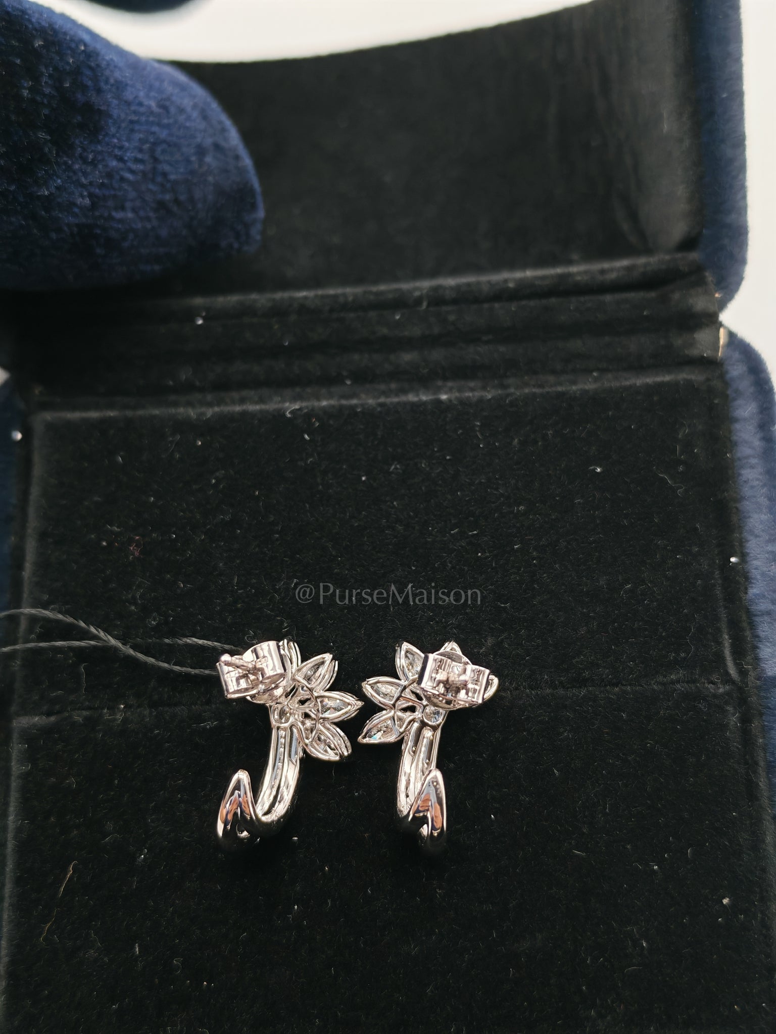 18k 3.42gms. 1.37cts Natural Diamond White Gold Earrings | Purse Maison Luxury Bags Shop