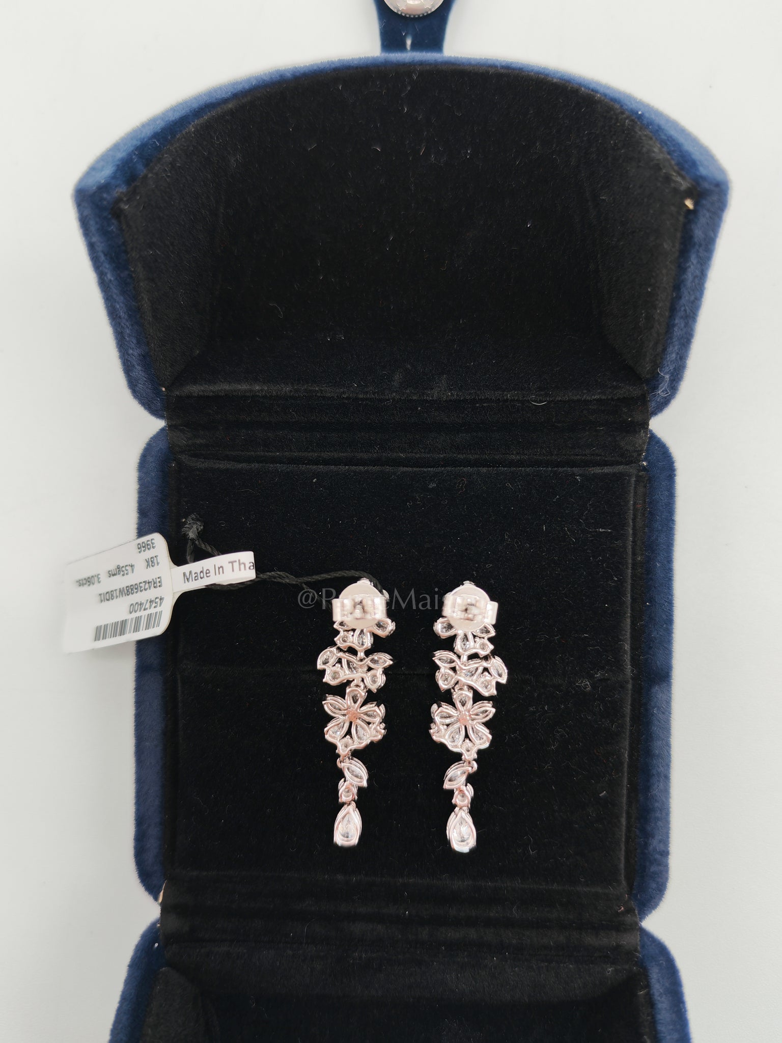 18K 4.55gms. 3.06cts. Natural Diamond White Gold Earrings | Purse Maison Luxury Bags Shop