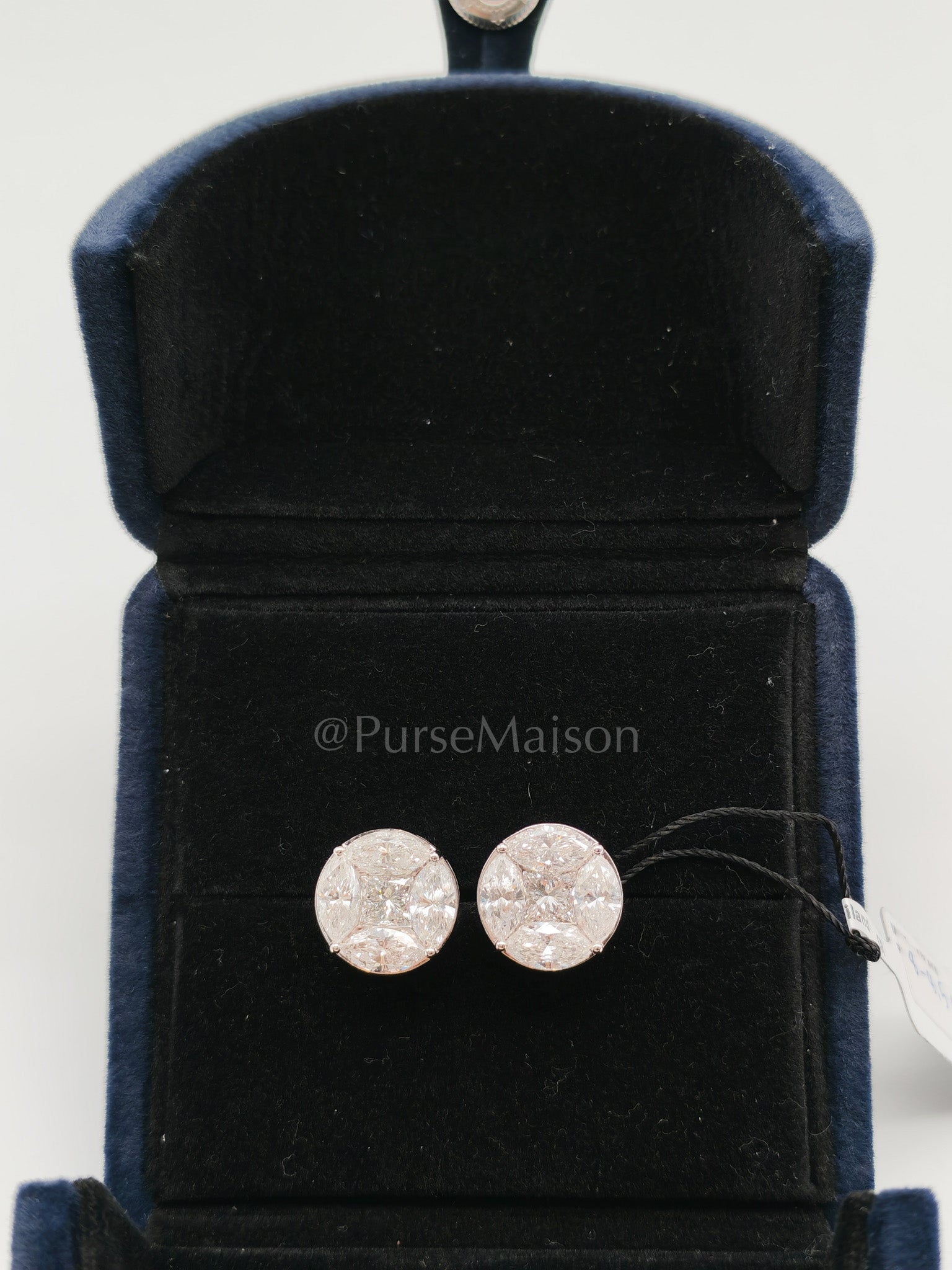 18k 6.42gms. 5.17cts. VS1 to VVS1 (Clarity) E to H (Color) Natural Diamond White Gold Earrings | Purse Maison Luxury Bags Shop