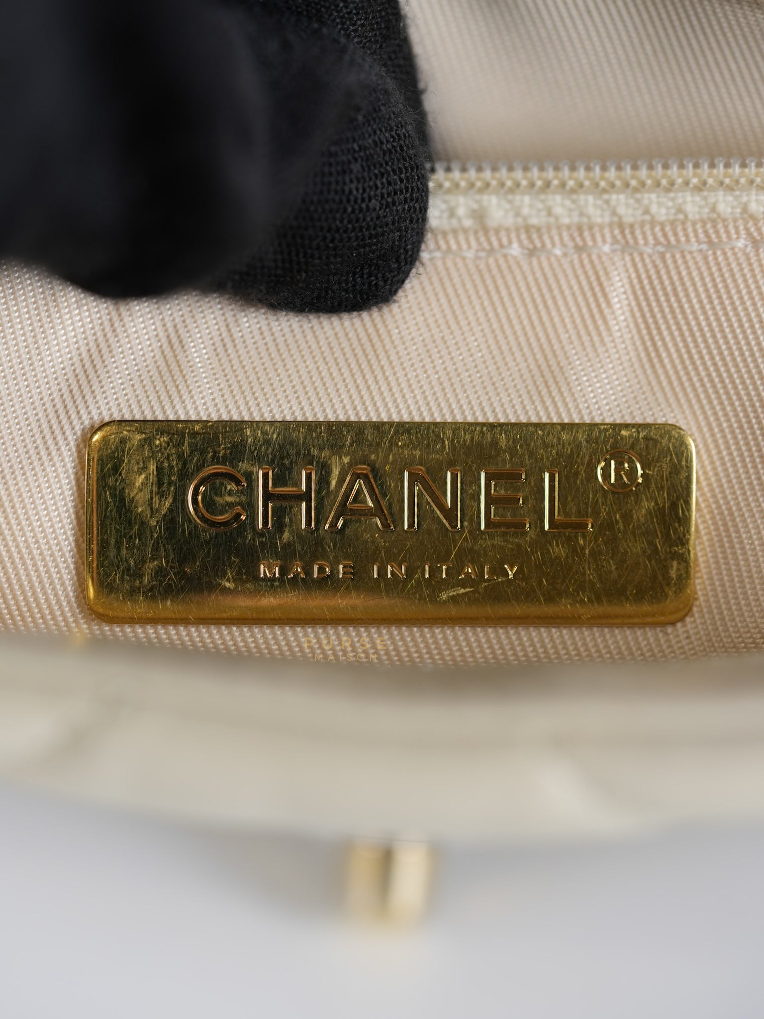 19 Flap Bag Medium in Beige Quilted Lambskin Leather Series 30 | Purse Maison Luxury Bags Shop