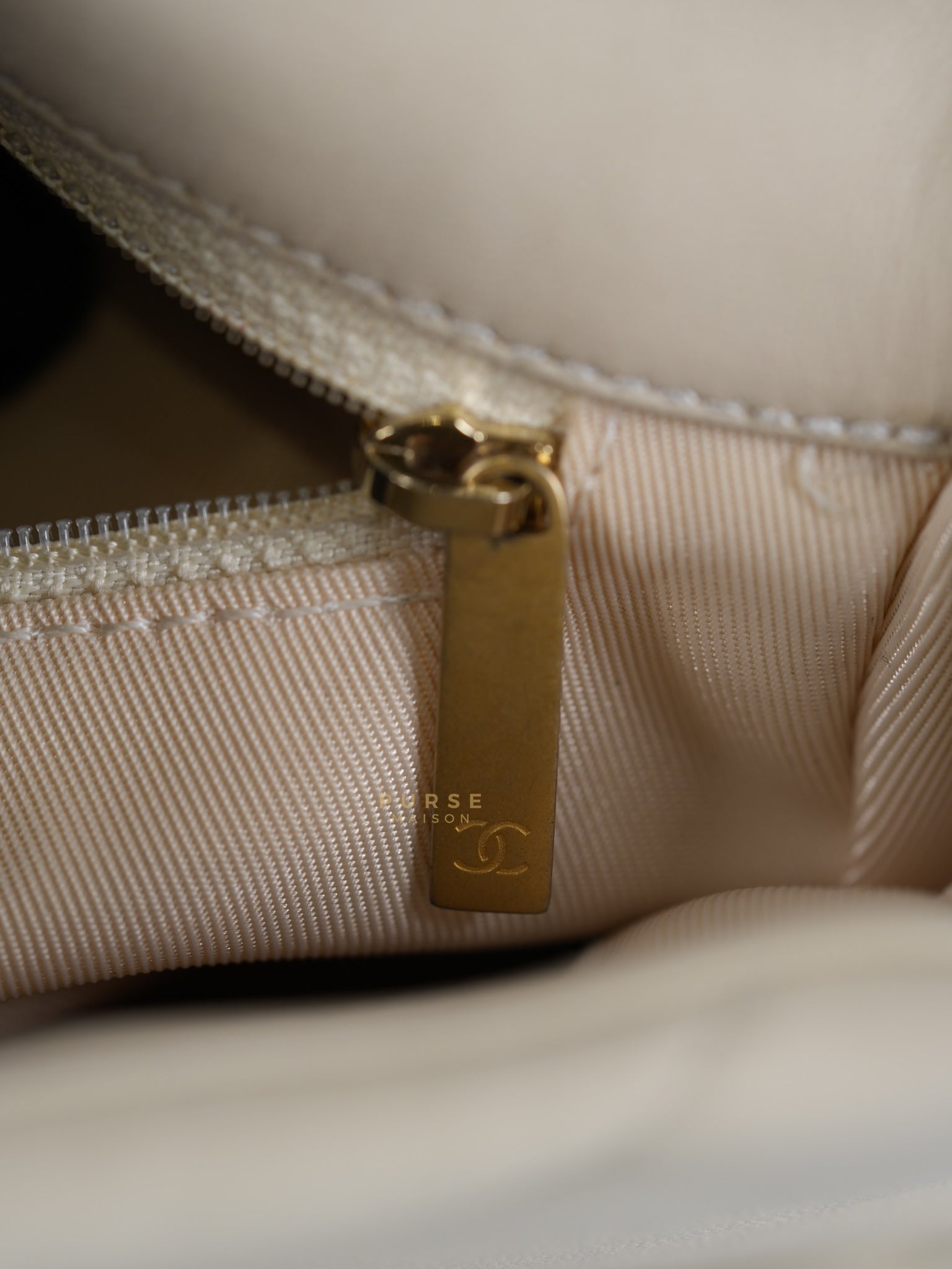 19 Flap Bag Medium in Beige Quilted Lambskin Leather Series 30 | Purse Maison Luxury Bags Shop