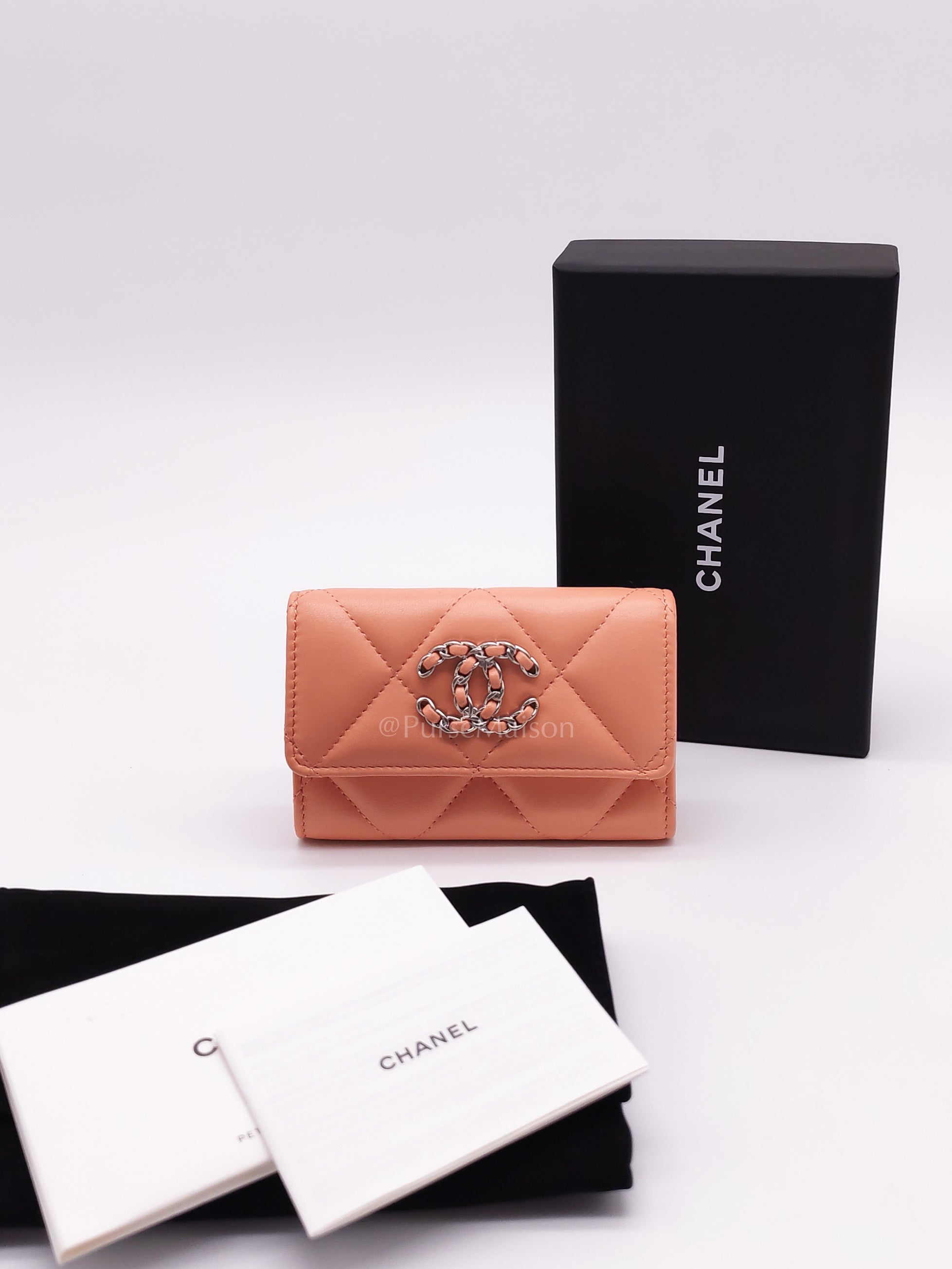 19 Flap Cardholder in Peach Lambskin Leather & Palladium Hardware Microchip | Purse Maison Luxury Bags Shop