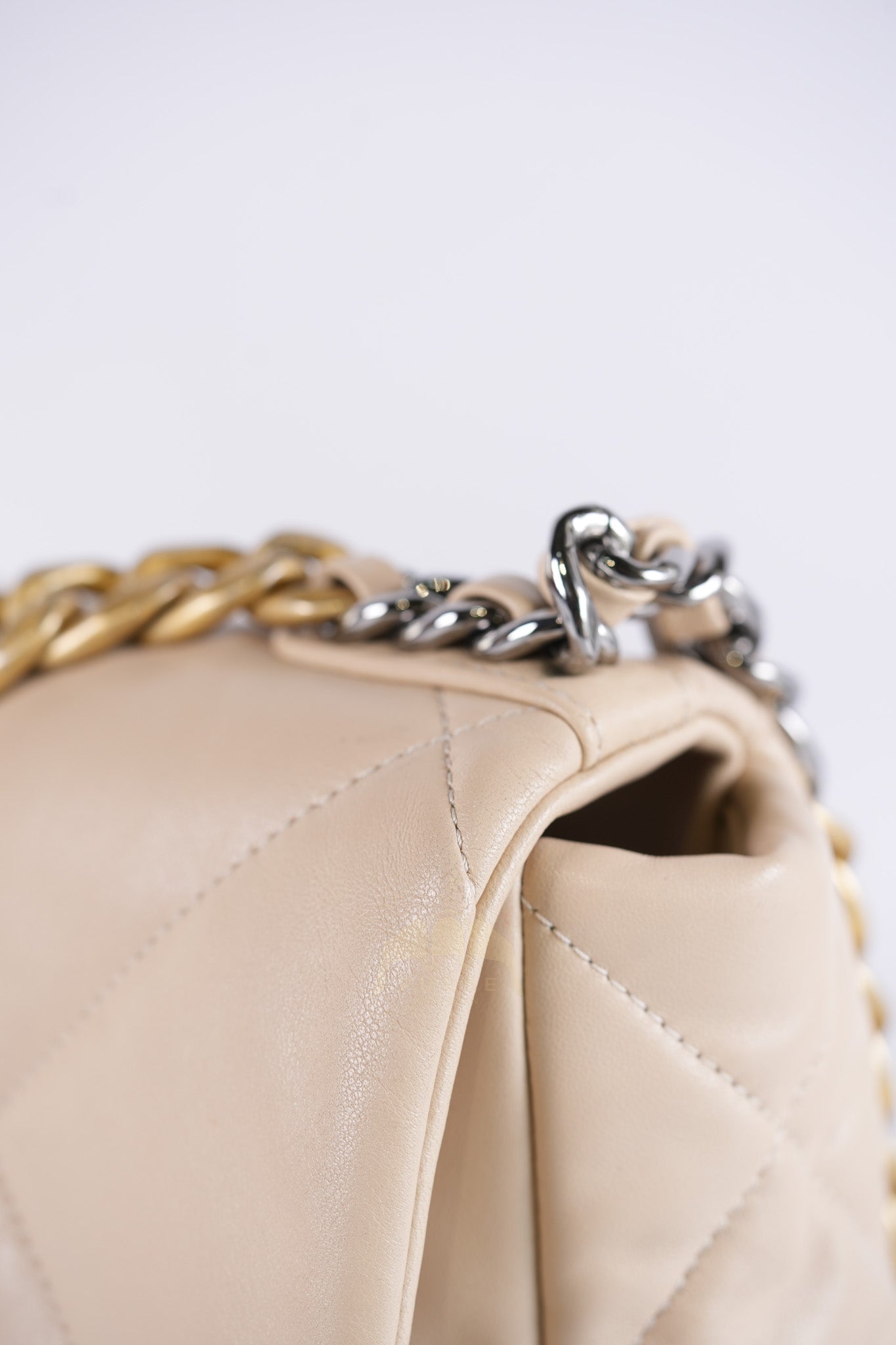 19 Medium in Beige Lambskin Leather & Mixed Hardware Microchip | Purse Maison Luxury Bags Shop