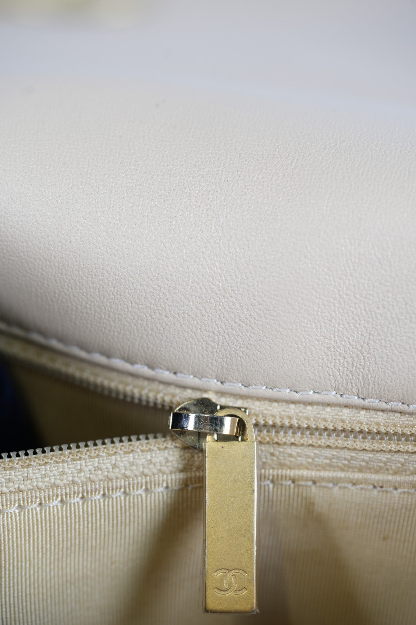 19 Medium in Beige Lambskin Leather & Mixed Hardware Microchip | Purse Maison Luxury Bags Shop