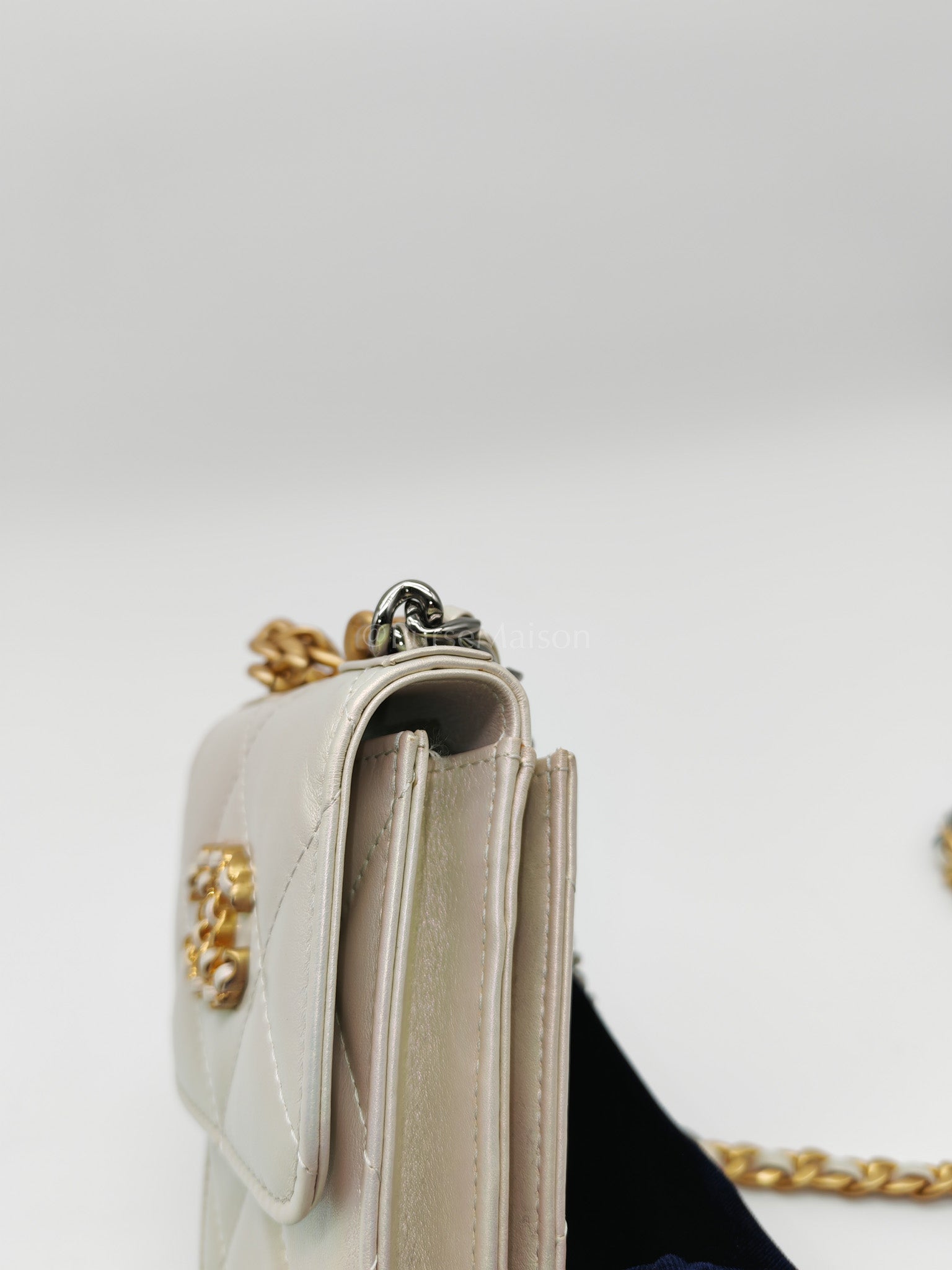 19 Phone Holder Quilted Iridescent Lambskin Leather in Mix Hardware (Series 31) | Purse Maison Luxury Bags Shop