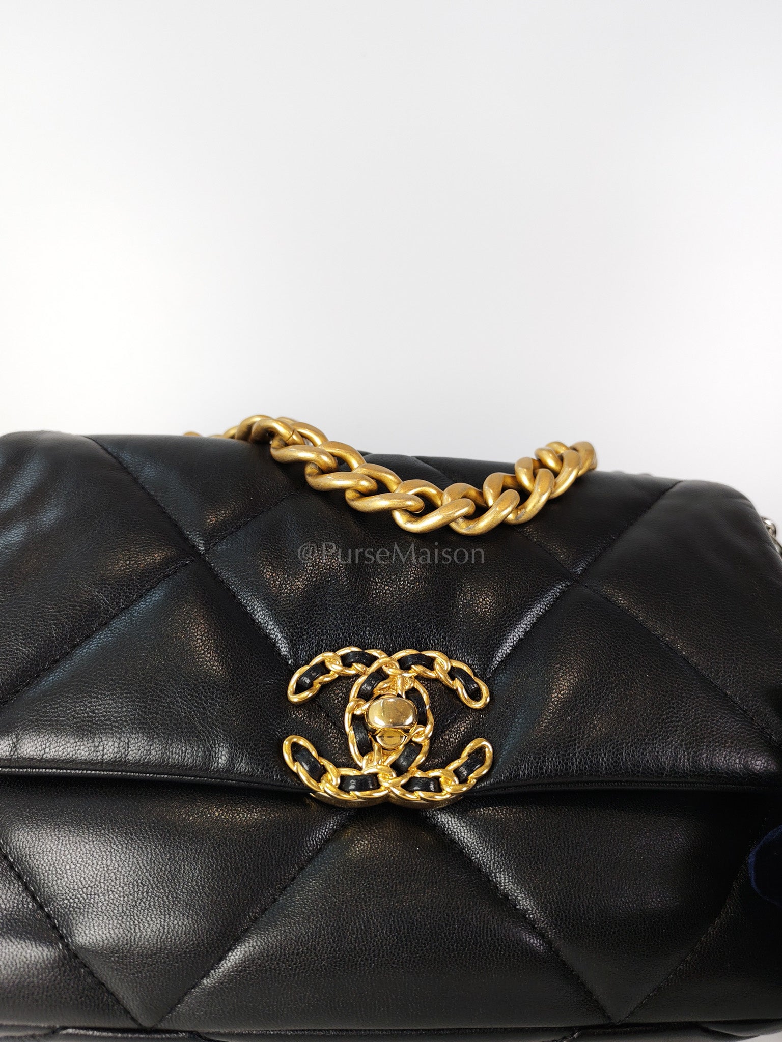 19 Small Black in Goatskin Leather and Mixed Hardware Series 30 | Purse Maison Luxury Bags Shop