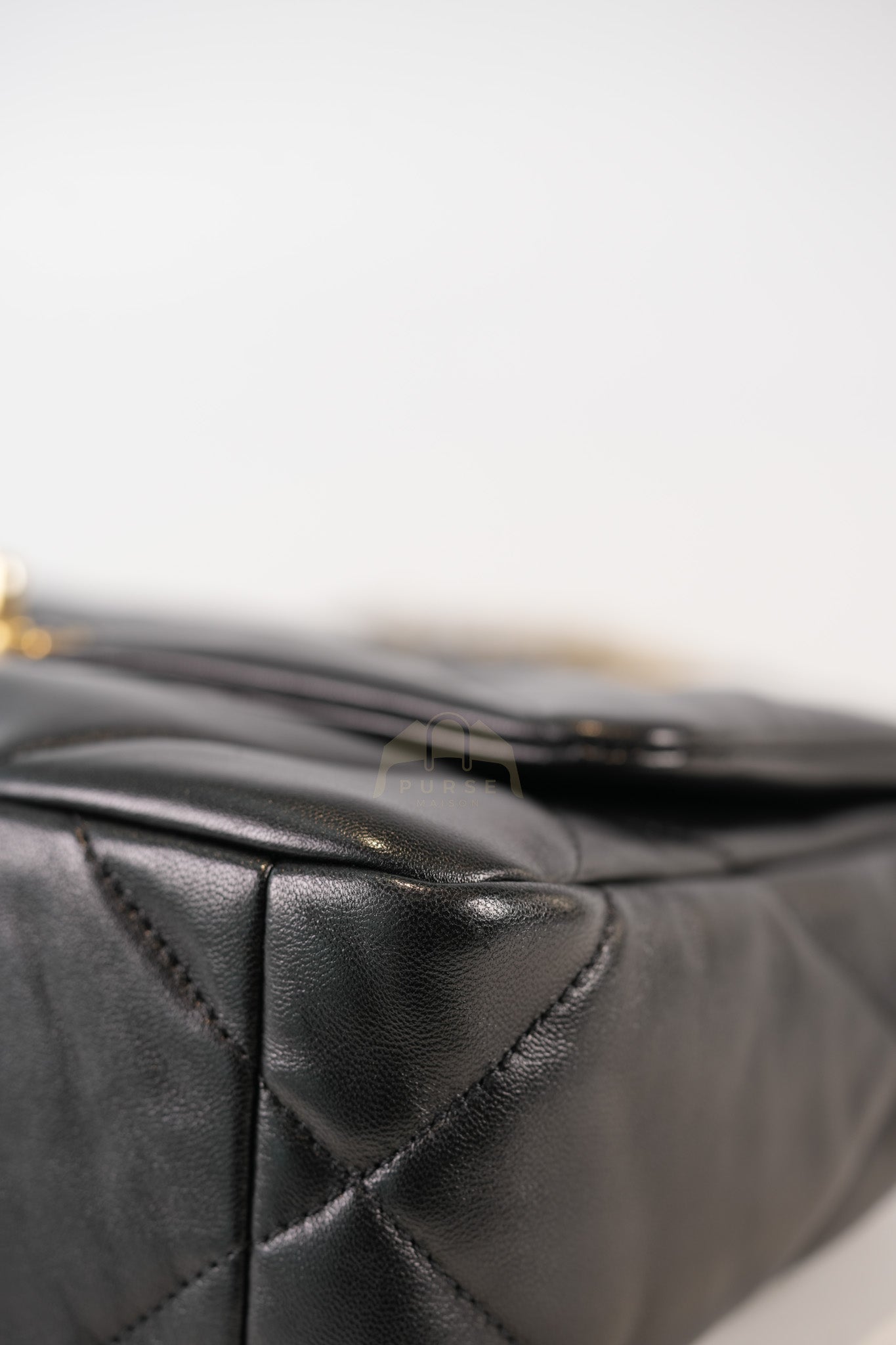 19 Small in Black Lambskin Leather & Mix Hardware Microchip | Purse Maison Luxury Bags Shop