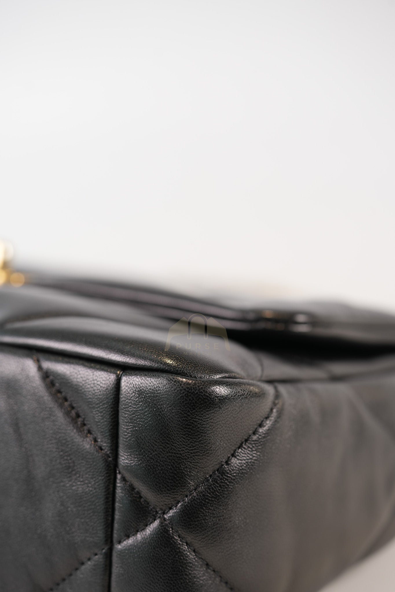 19 Small in Black Lambskin Leather & Mix Hardware Microchip | Purse Maison Luxury Bags Shop