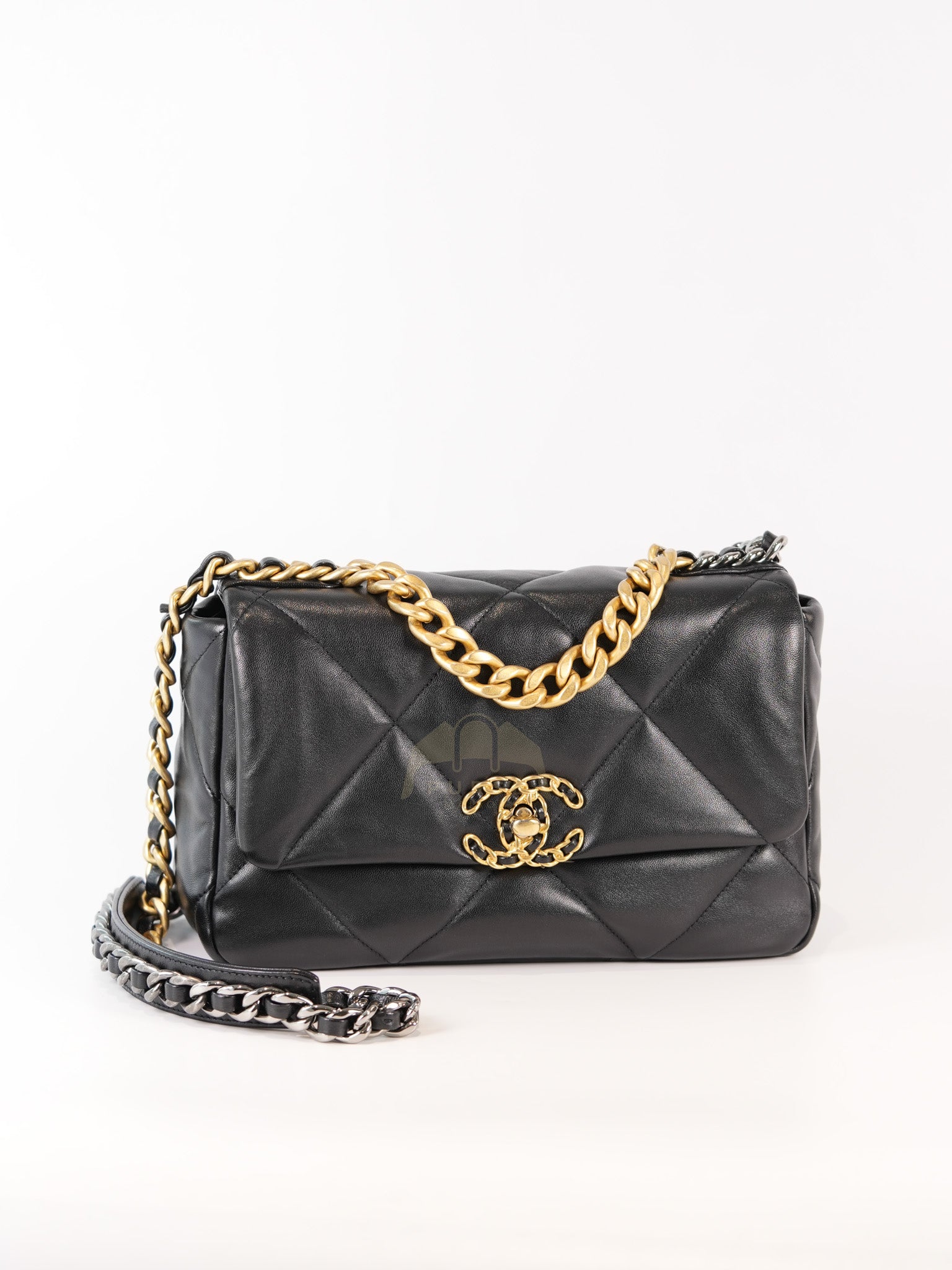 19 Small in Black Lambskin Leather & Mix Hardware Microchip | Purse Maison Luxury Bags Shop