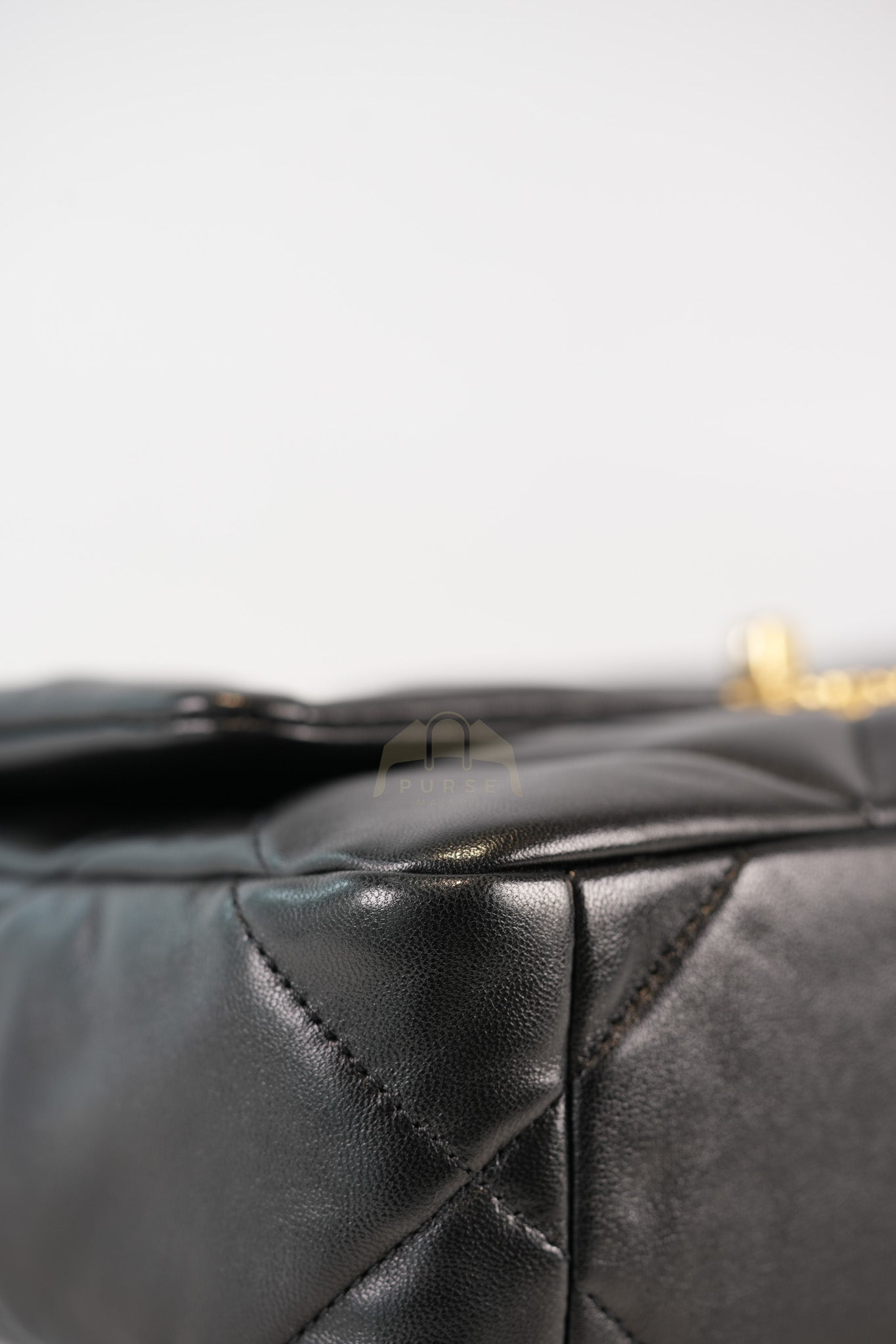 19 Small in Black Lambskin Leather & Mix Hardware Microchip | Purse Maison Luxury Bags Shop