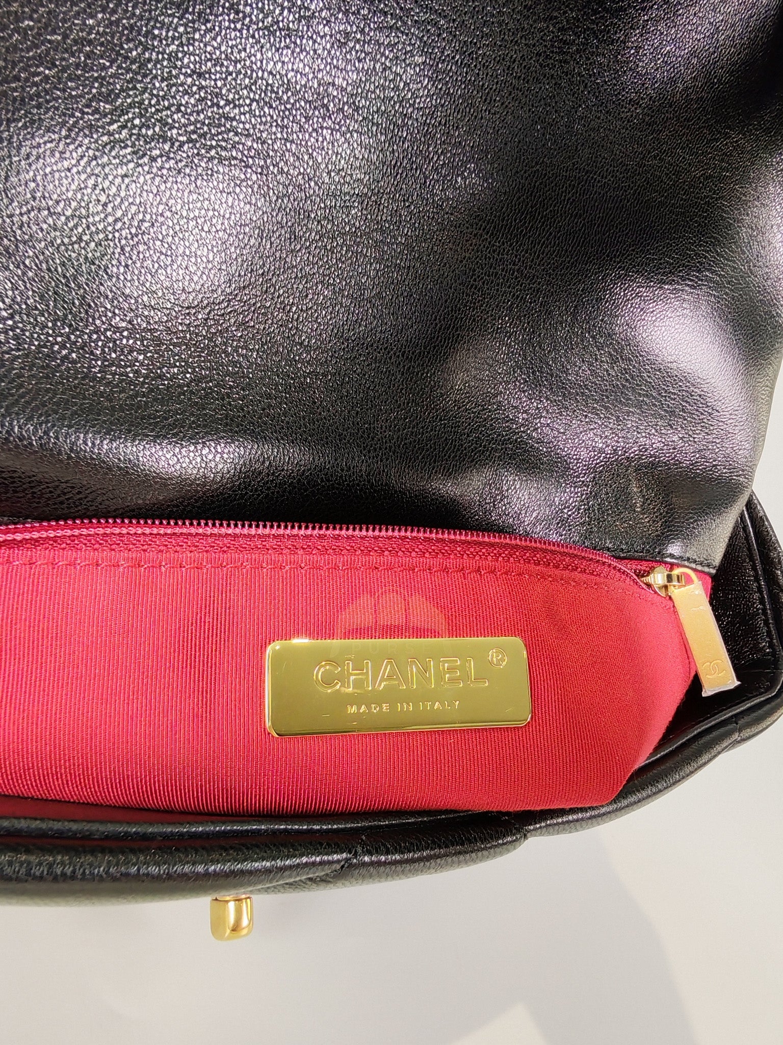 19 Small in Black Lambskin Leather & Mixed Hardware Series 29 | Purse Maison Luxury Bags Shop