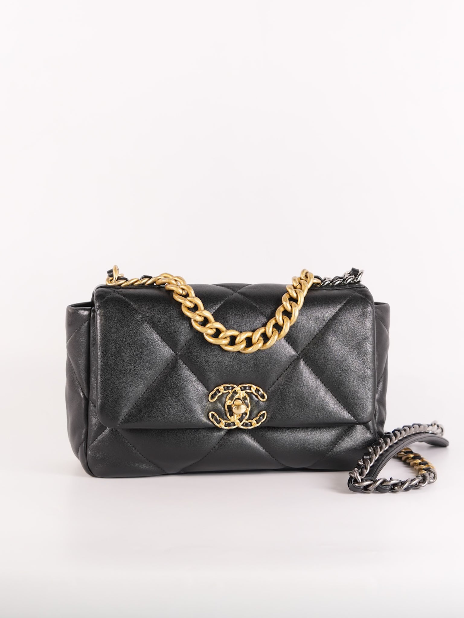 19 Small in Black Quilted Goatskin Leather and Mixed Hardware Series 31 | Purse Maison Luxury Bags Shop