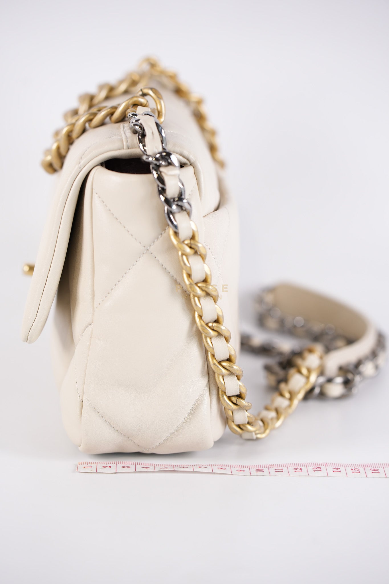 19 Small in Light Beige Lambskin and Mix Hardware Series 30 | Purse Maison Luxury Bags Shop