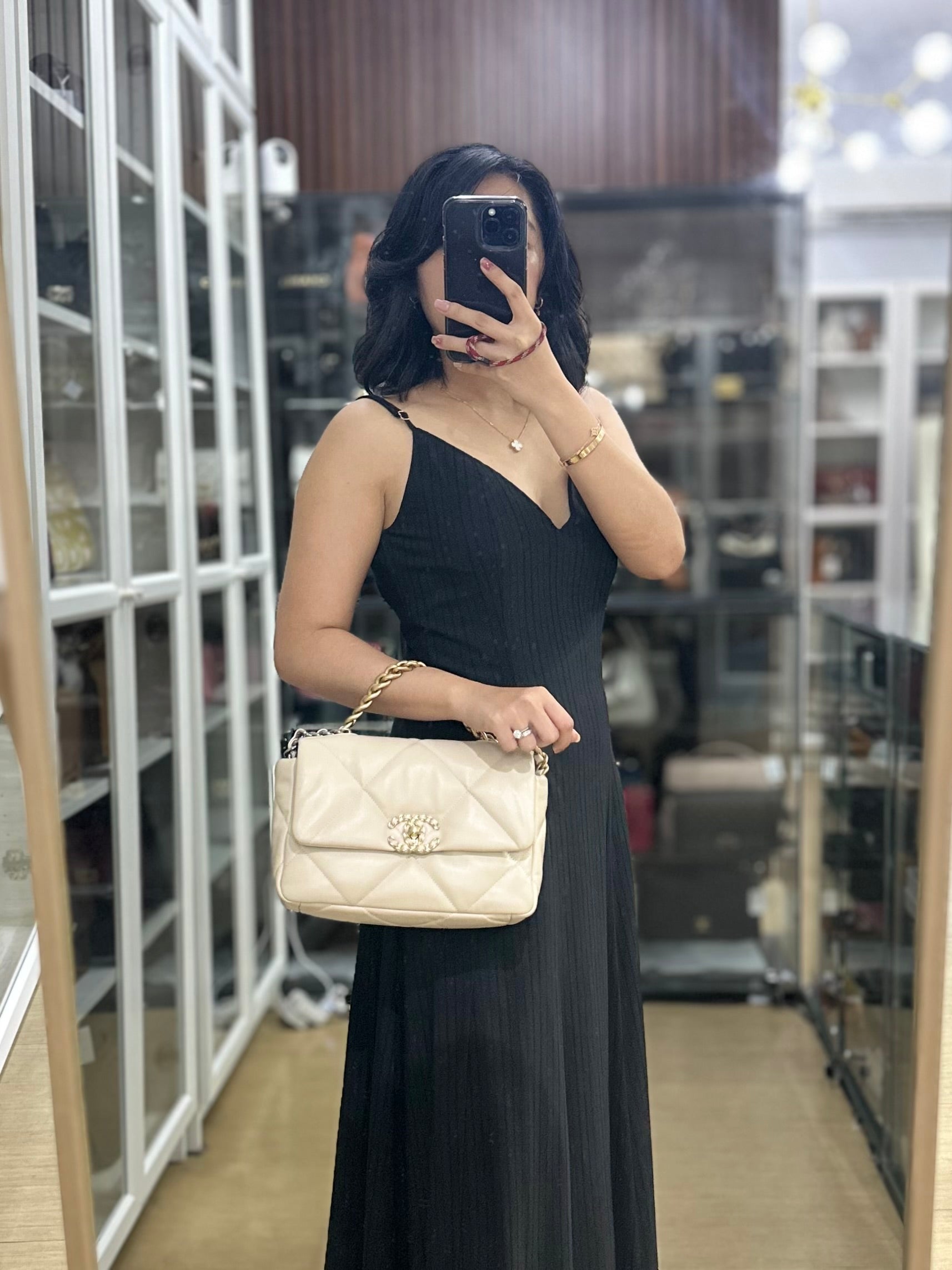 19 Small in Light Beige Lambskin and Mix Hardware Series 30 | Purse Maison Luxury Bags Shop