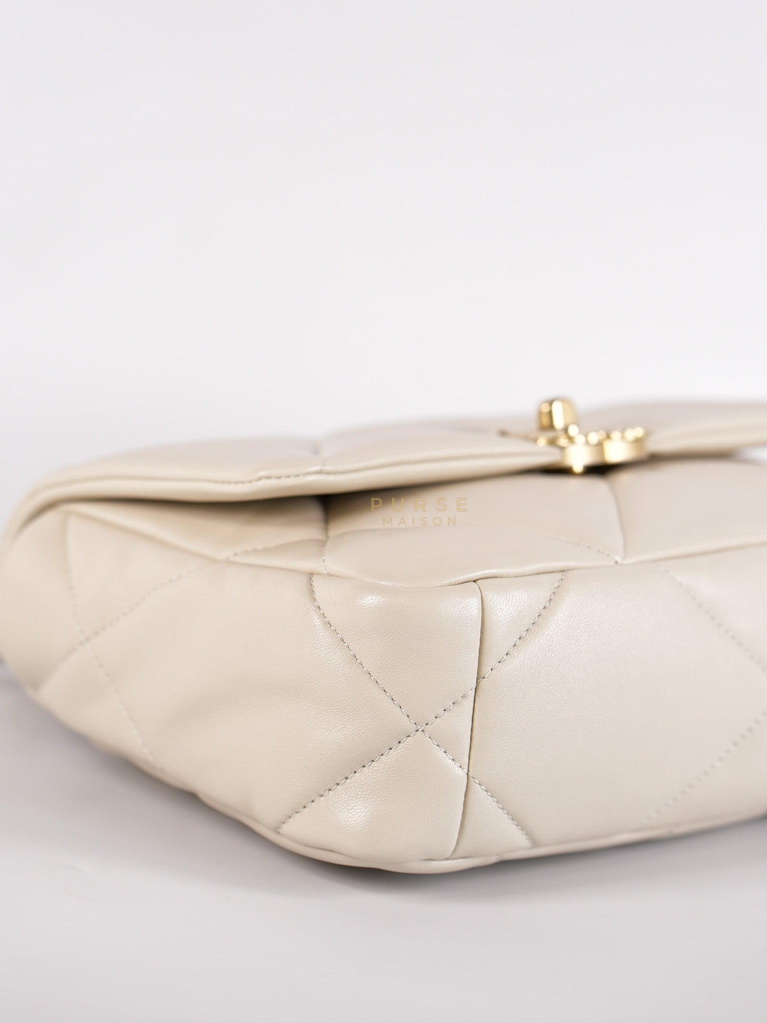 19 Small in Light Beige Lambskin and Mix Hardware Series 30 | Purse Maison Luxury Bags Shop