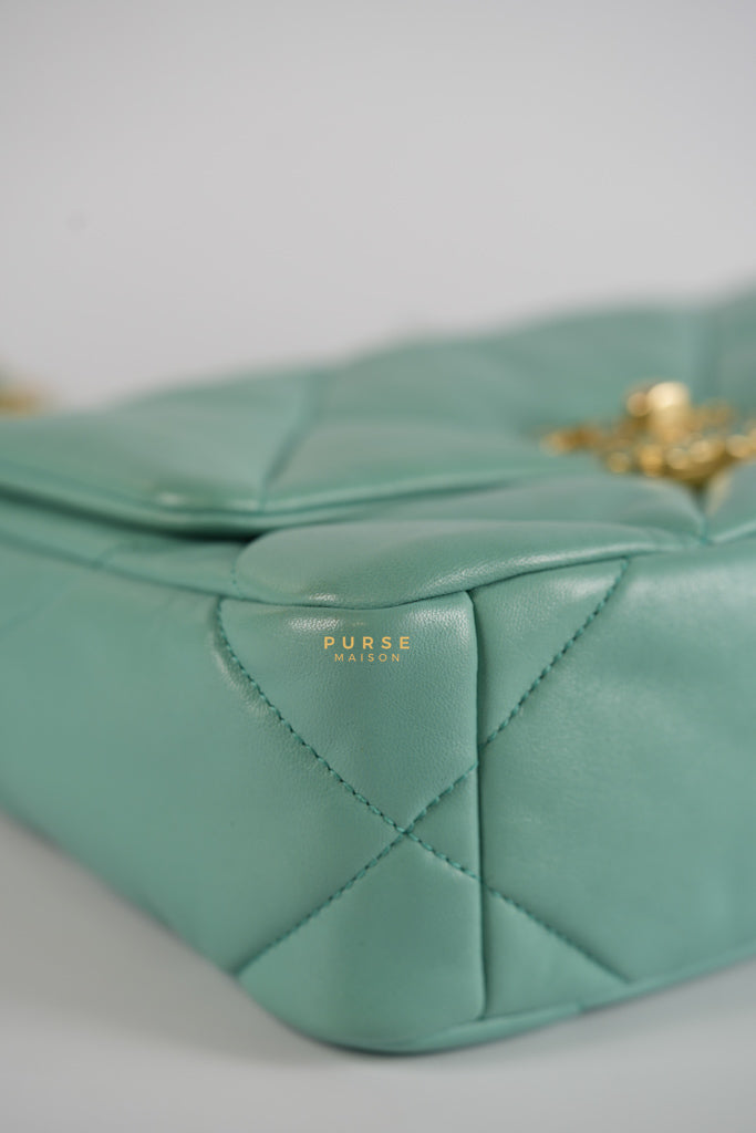19 Tiffany Blue Lambskin in Gold Hardware Series 31 | Purse Maison Luxury Bags Shop