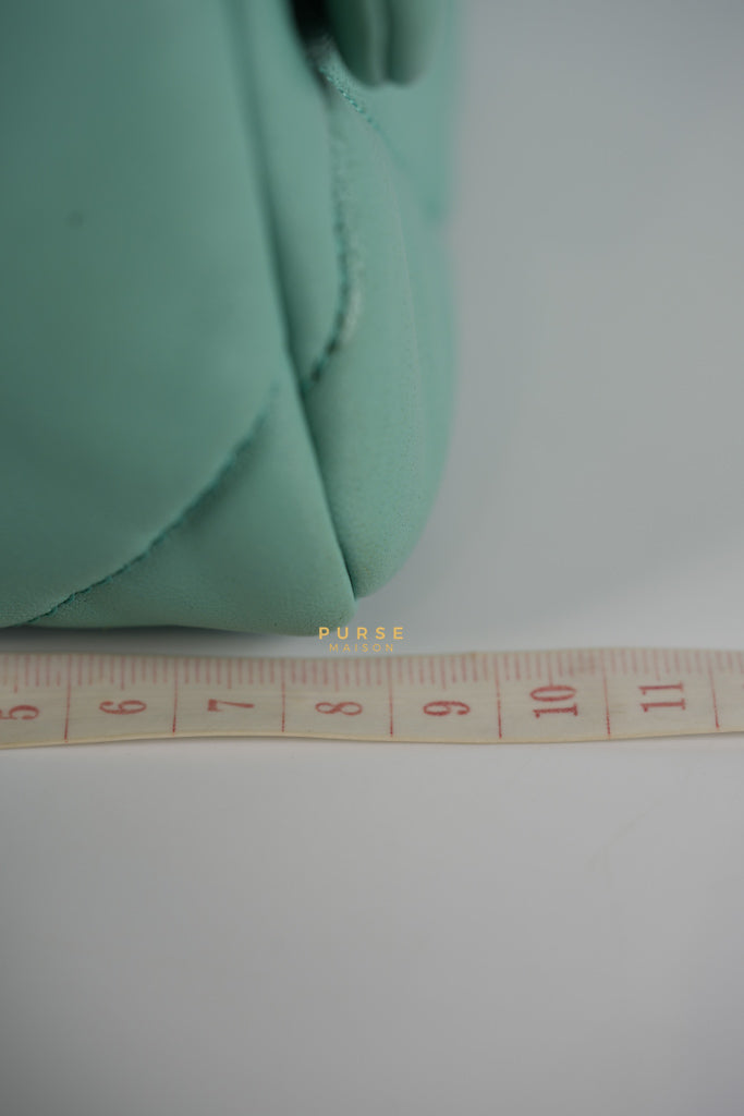 19 Tiffany Blue Lambskin in Gold Hardware Series 31 | Purse Maison Luxury Bags Shop