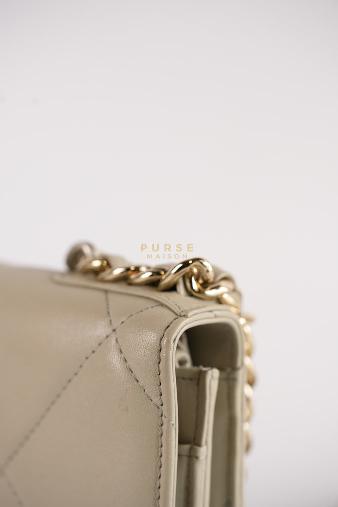 19 Wallet on Chain Light Gray in Mixed Hardware (Microchip) | Purse Maison Luxury Bags Shop