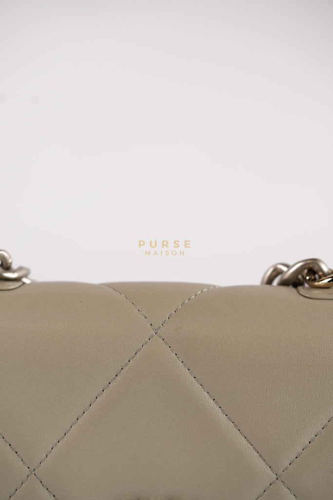 19 Wallet on Chain Light Gray in Mixed Hardware (Microchip) | Purse Maison Luxury Bags Shop