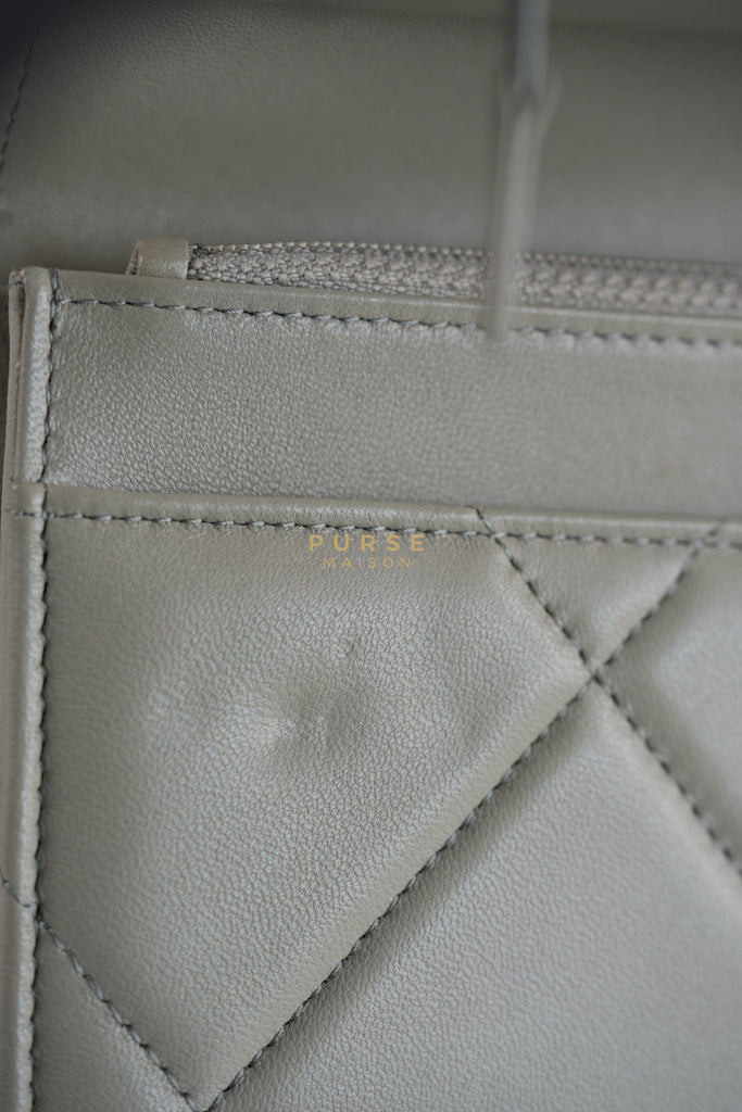 19 Wallet on Chain Light Gray in Mixed Hardware (Microchip) | Purse Maison Luxury Bags Shop