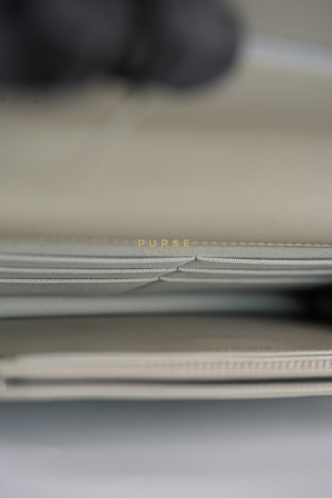 19 Wallet on Chain Light Gray in Mixed Hardware (Microchip) | Purse Maison Luxury Bags Shop