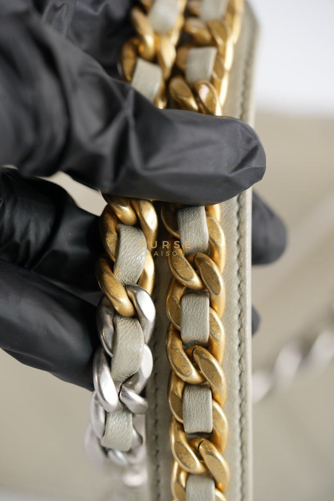 19 Wallet on Chain Light Gray in Mixed Hardware (Microchip) | Purse Maison Luxury Bags Shop