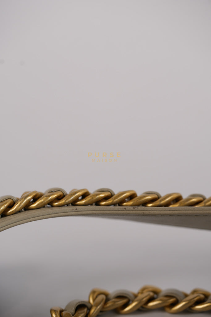 19 Wallet on Chain Light Gray in Mixed Hardware (Microchip) | Purse Maison Luxury Bags Shop