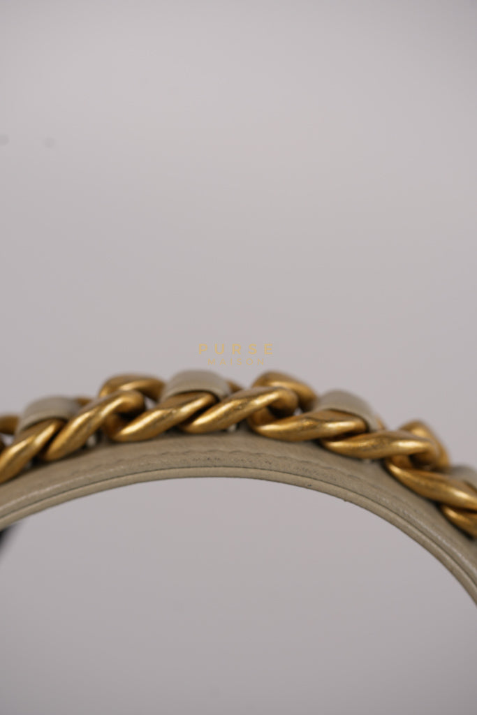 19 Wallet on Chain Light Gray in Mixed Hardware (Microchip) | Purse Maison Luxury Bags Shop