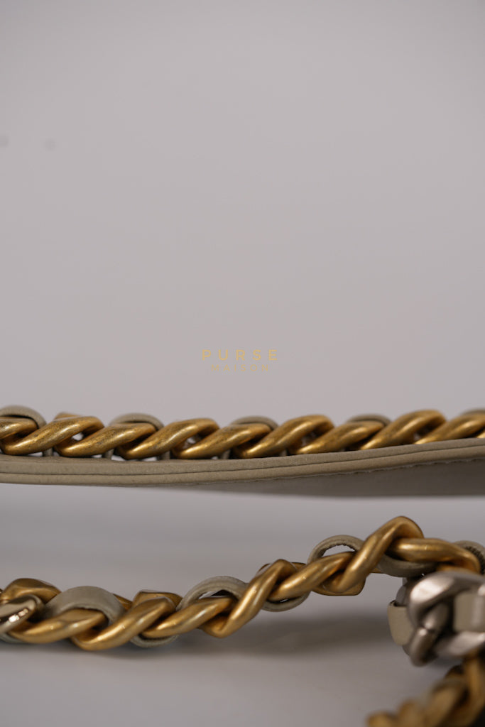 19 Wallet on Chain Light Gray in Mixed Hardware (Microchip) | Purse Maison Luxury Bags Shop