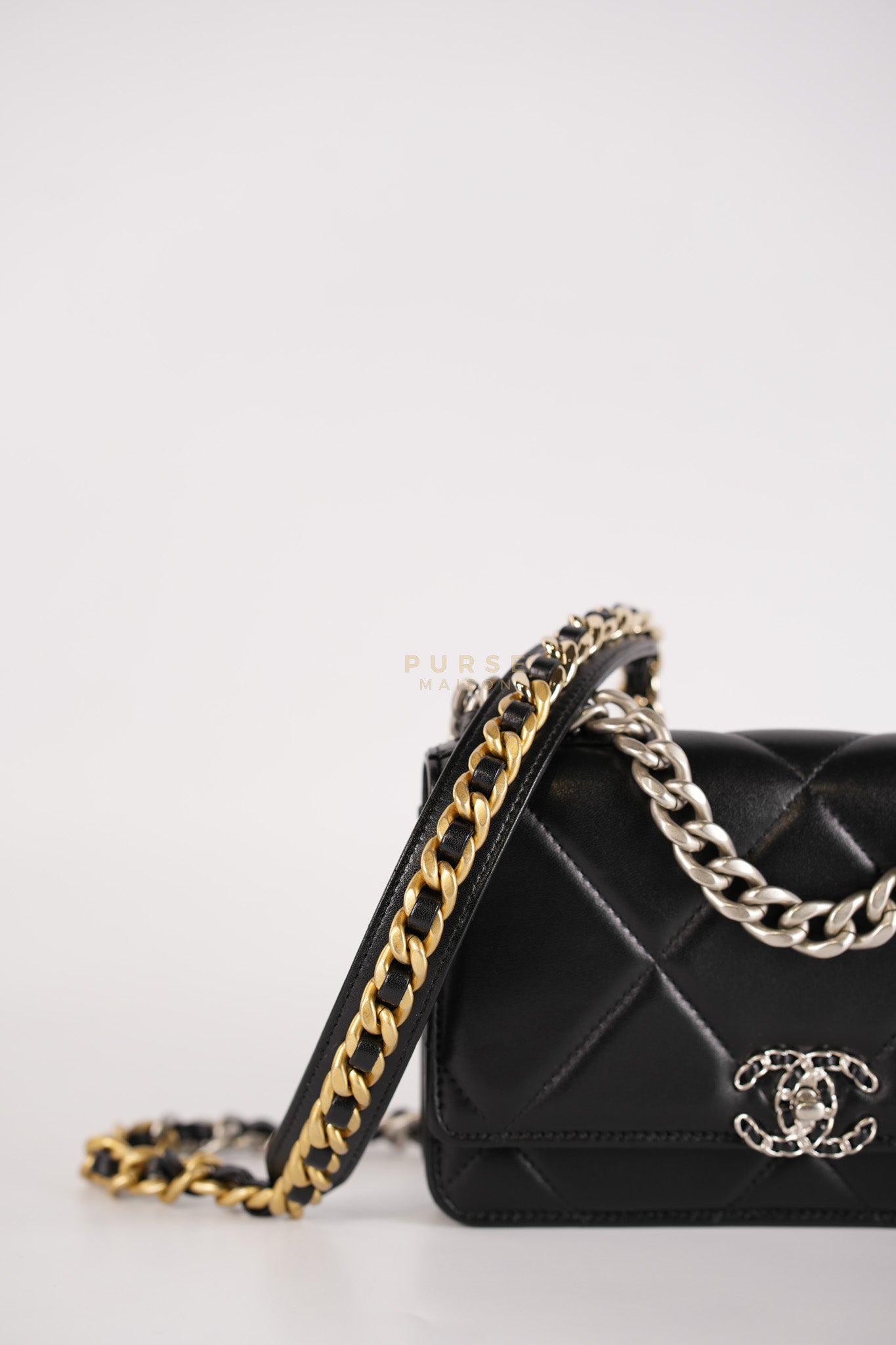 19 Wallet On Chain (WOC) in Black Lambskin Leather and Mix Hardware (Microchip) | Purse Maison Luxury Bags Shop