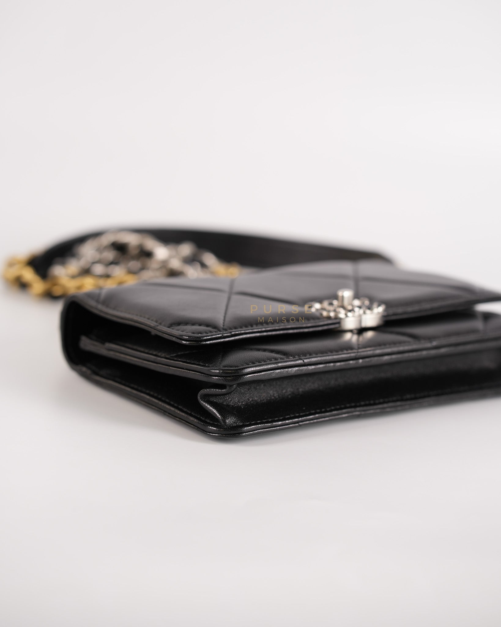 19 Wallet On Chain (WOC) in Black Lambskin Leather and Mix Hardware (Microchip) | Purse Maison Luxury Bags Shop
