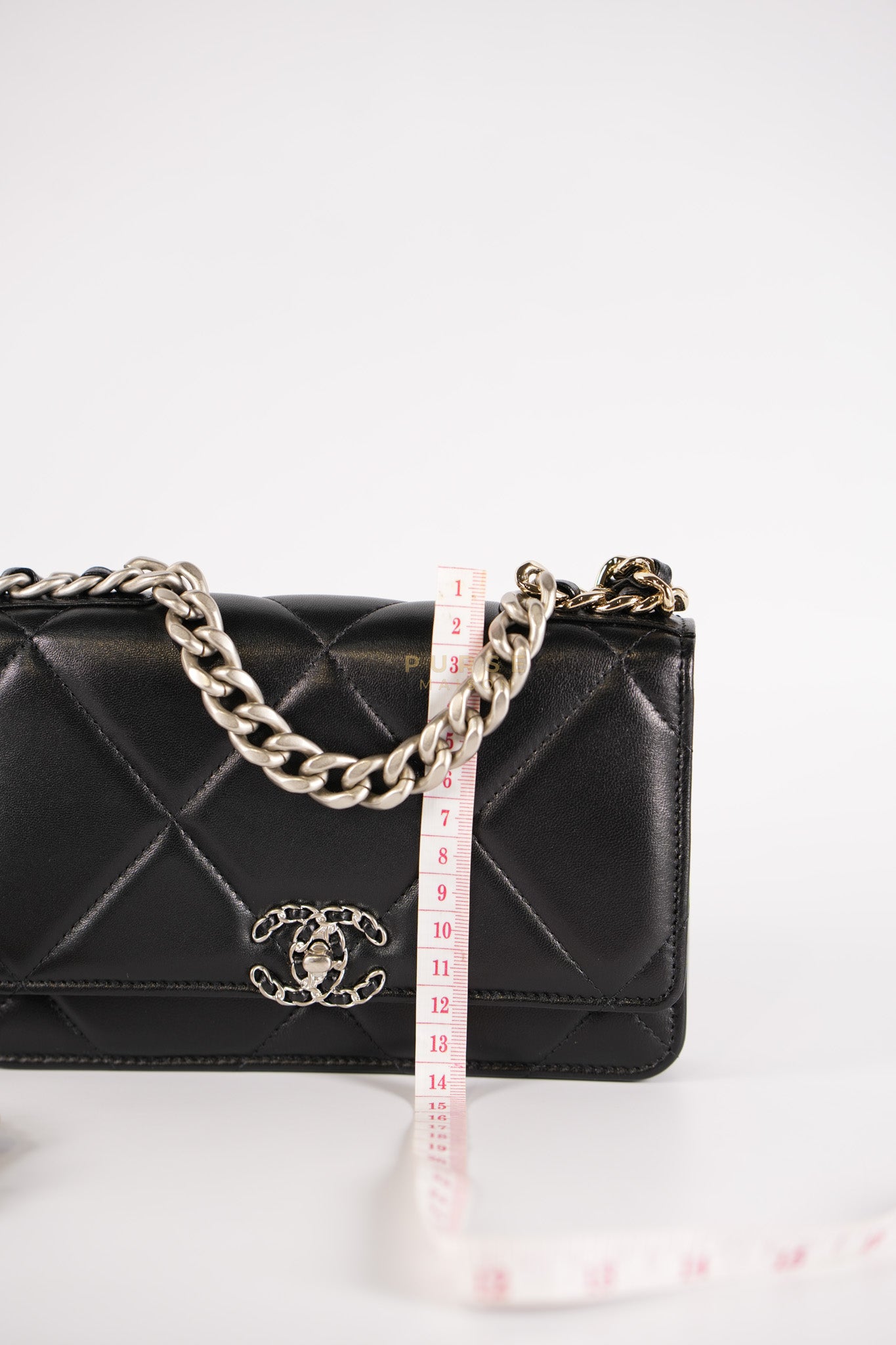 19 Wallet On Chain (WOC) in Black Lambskin Leather and Mix Hardware (Microchip) | Purse Maison Luxury Bags Shop