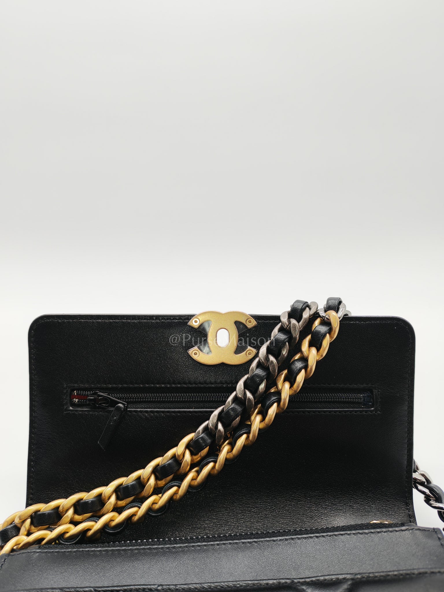 19 Wallet on Chain (WOC) in Black Lambskin Mix Hardware Microchip | Purse Maison Luxury Bags Shop