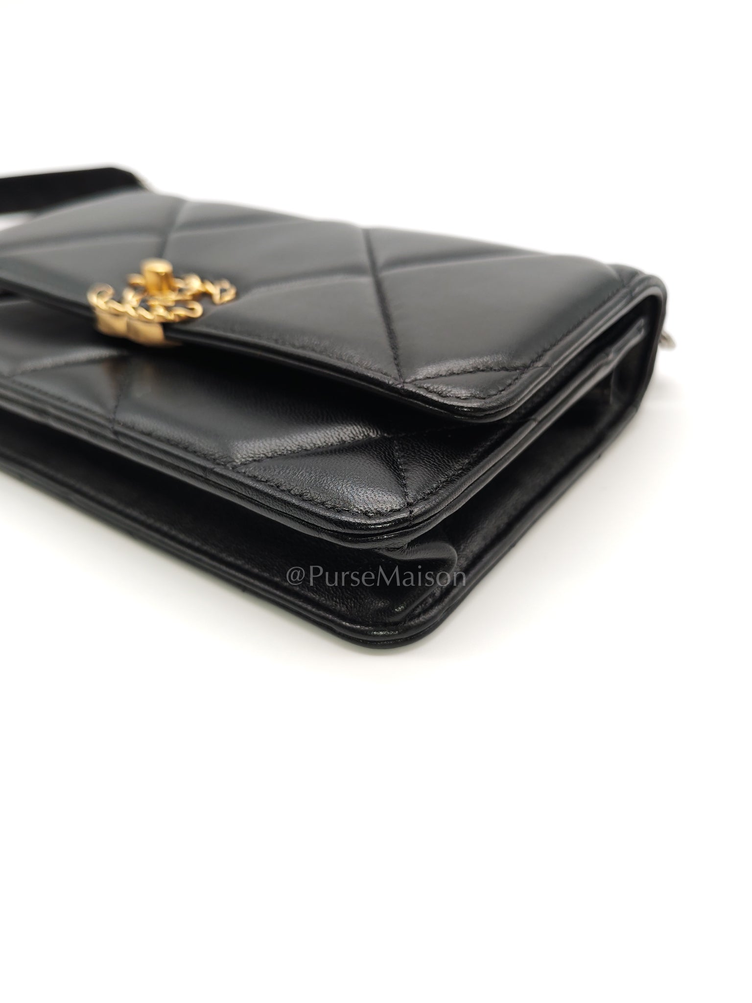 19 Wallet on Chain (WOC) in Black Lambskin Mix Hardware Microchip | Purse Maison Luxury Bags Shop