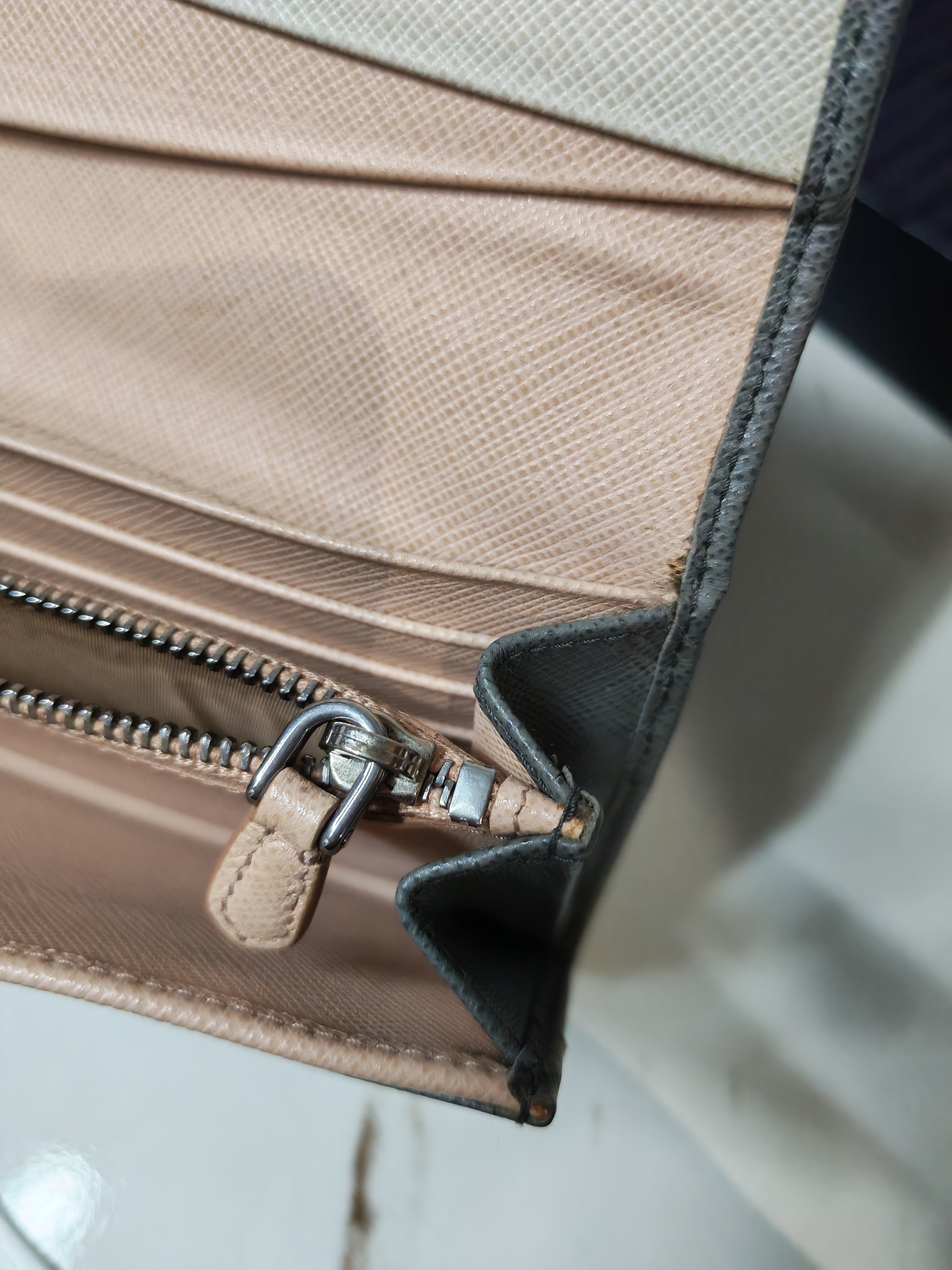 1MH132 Saffiano Leather Flap Long Wallet in Gray | Purse Maison Luxury Bags Shop