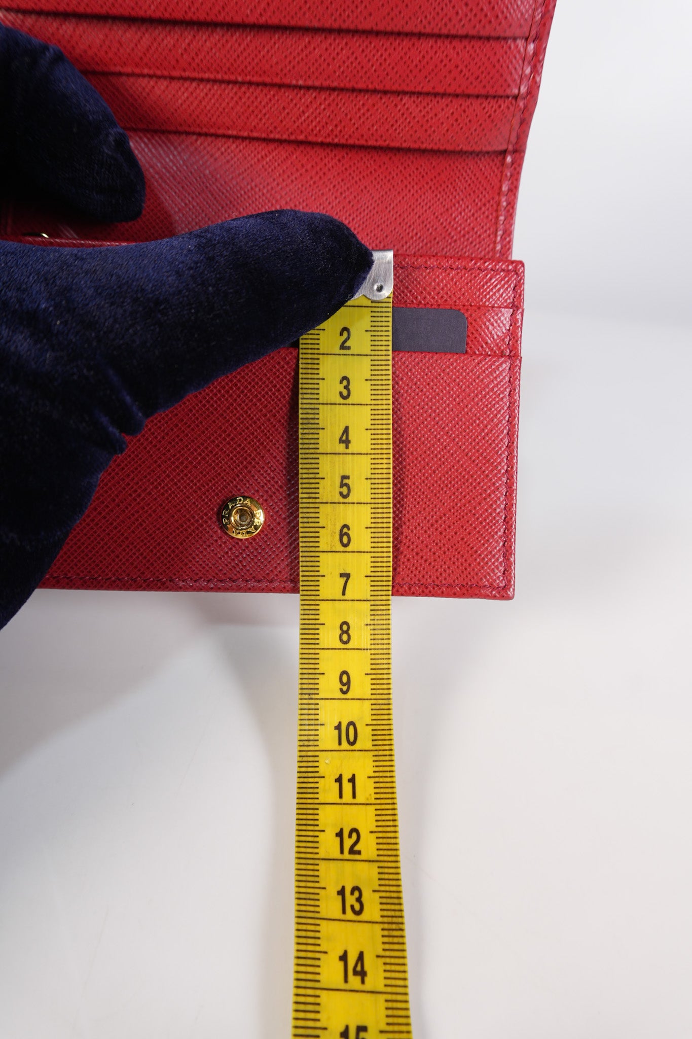 1MV021 Triangle Logo Bi-fold Wallet in Fouco/Red Saffiano Leather | Purse Maison Luxury Bags Shop