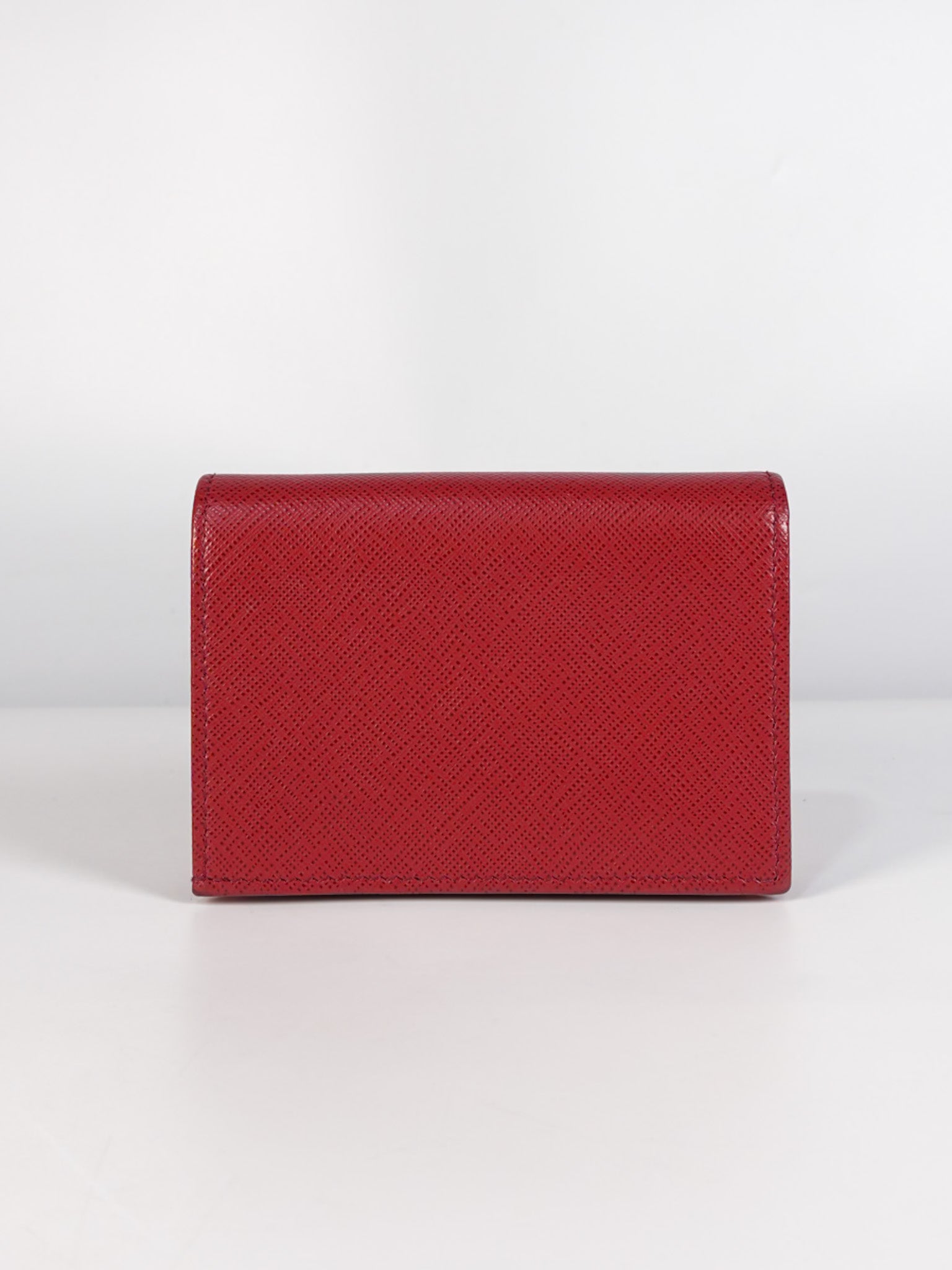 1MV021 Triangle Logo Bi-fold Wallet in Fouco/Red Saffiano Leather | Purse Maison Luxury Bags Shop