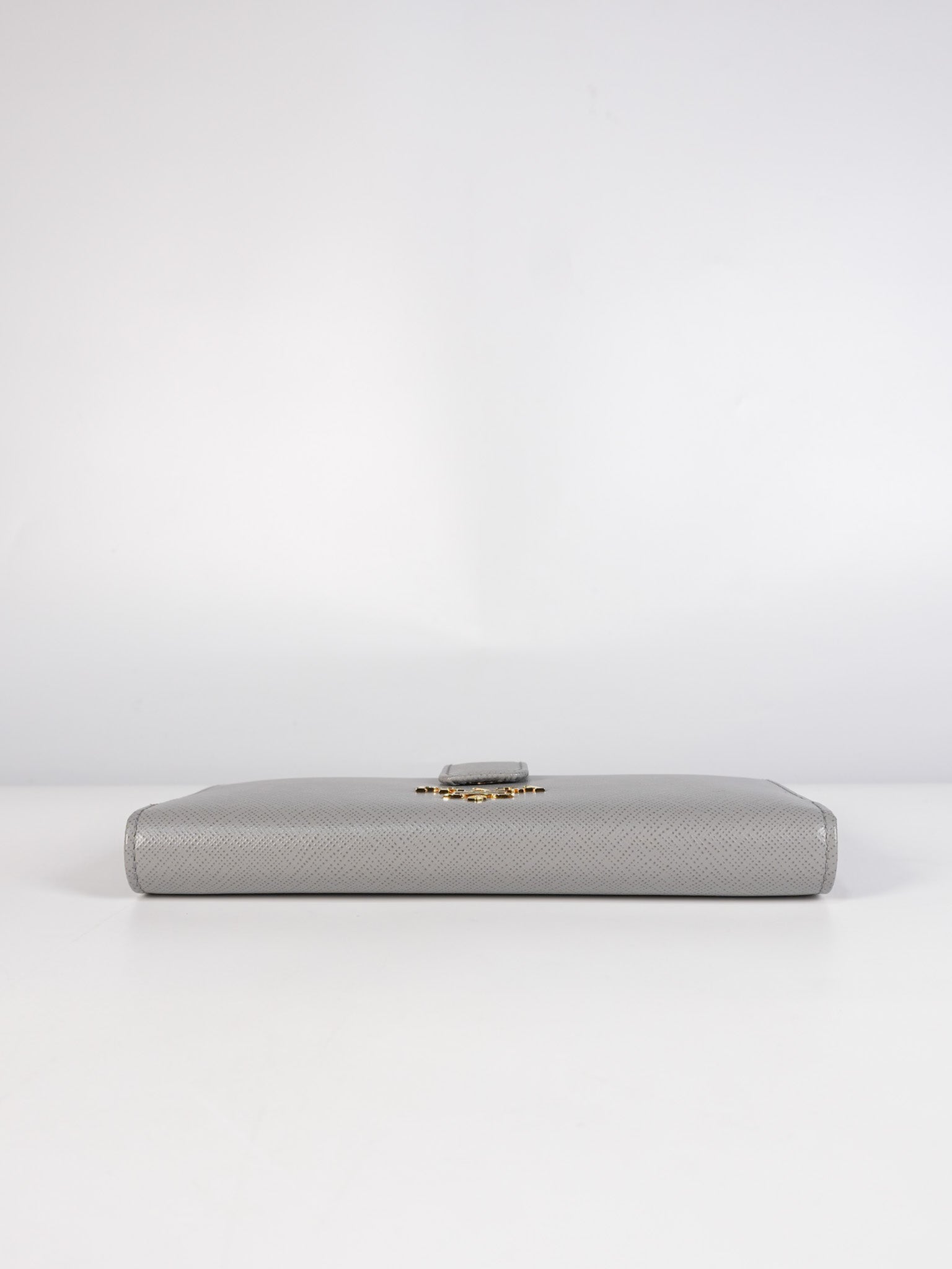 1MV025 Bi-fold Long Wallet in Nube Saffiano Leather | Purse Maison Luxury Bags Shop