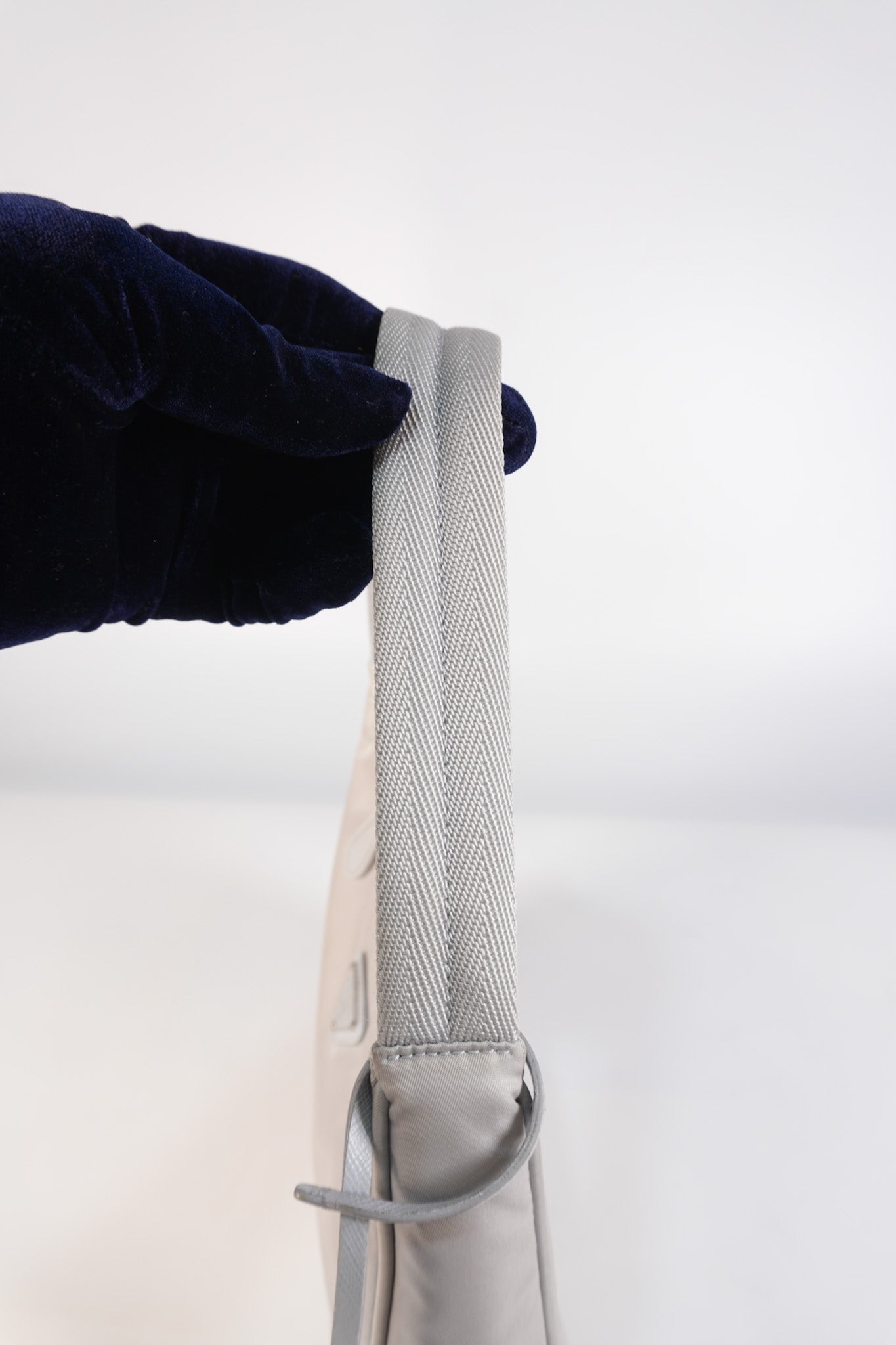 1NE515 Re-edition 2000 in Fiordaliso Tessuto Nylon | Purse Maison Luxury Bags Shop