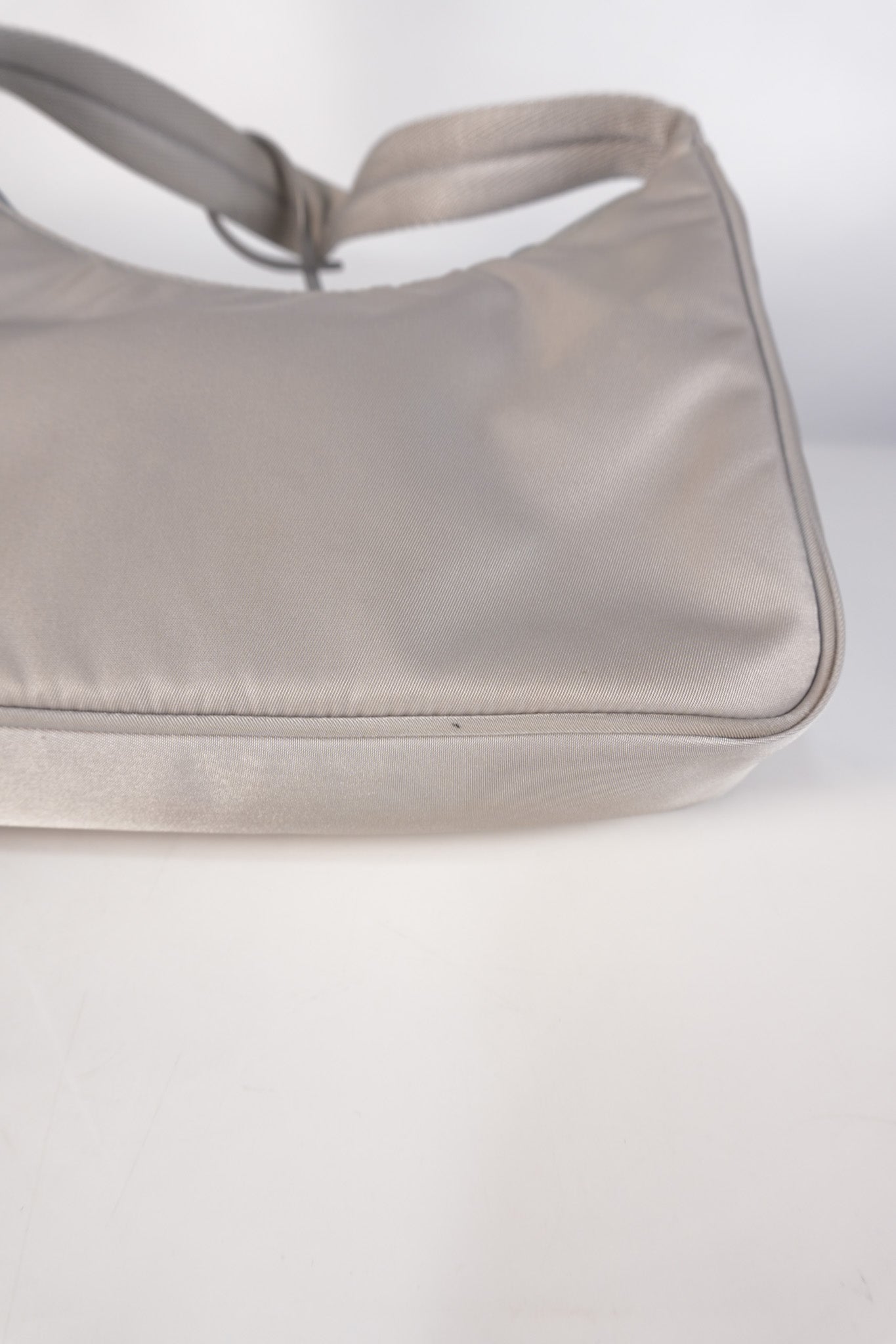 1NE515 Re-edition 2000 in Fiordaliso Tessuto Nylon | Purse Maison Luxury Bags Shop