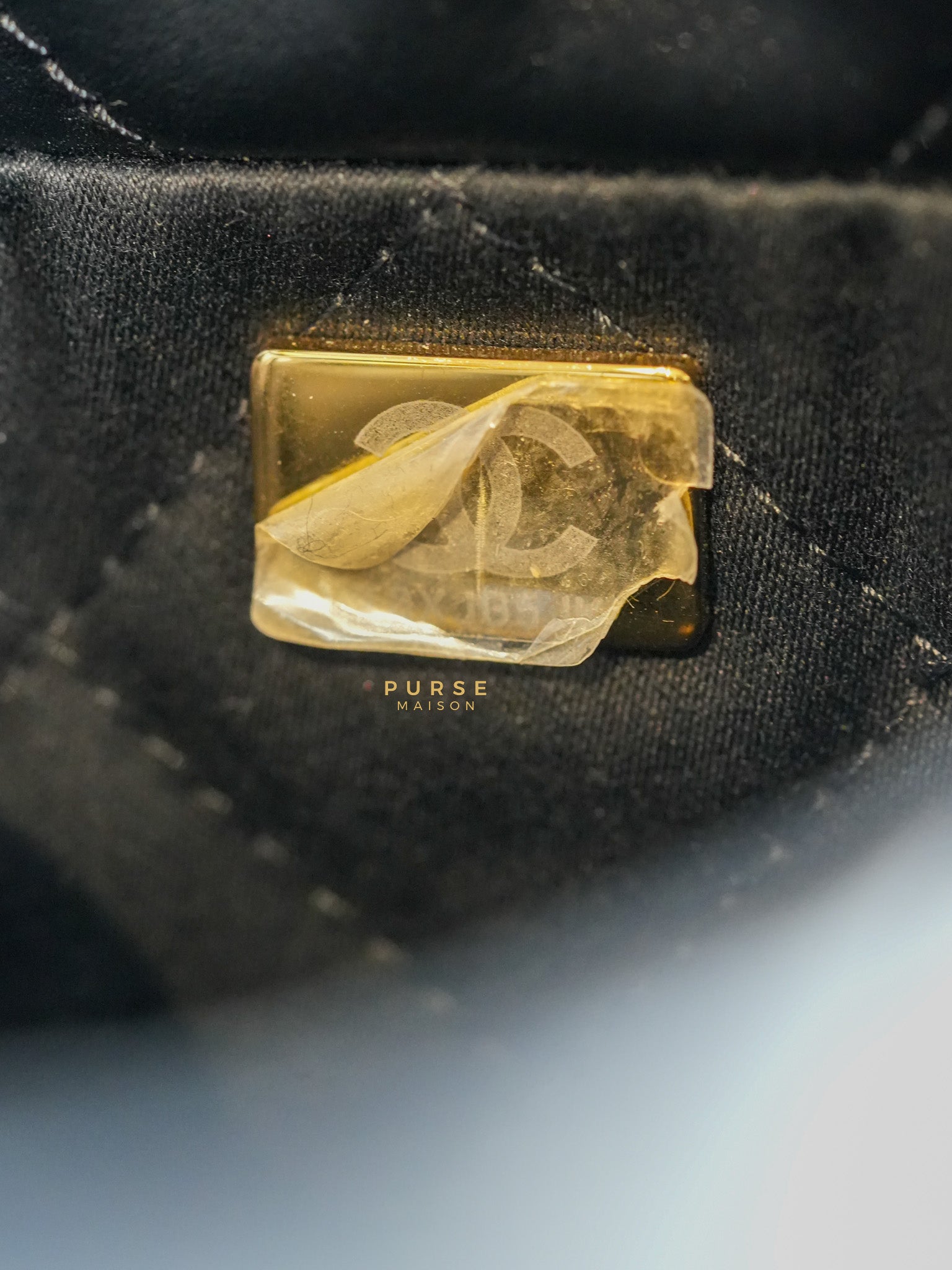 Mini 22 Black Leather Handbag in Gold Hardware (Microchip) | Purse Maison Luxury Bags Shop