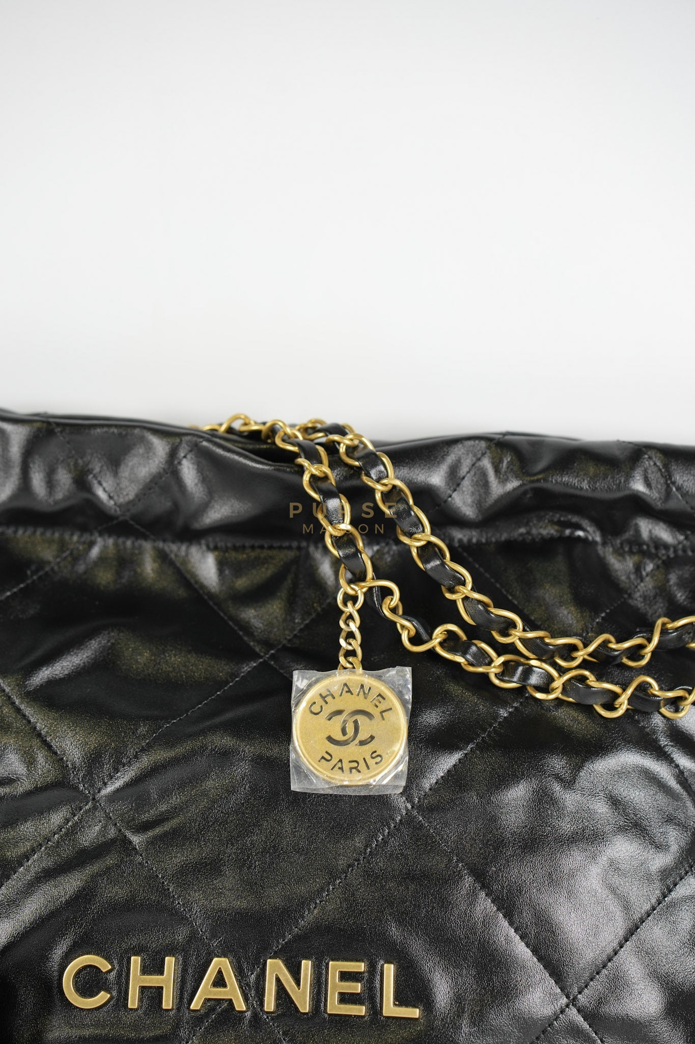 22 Small in Black Lambskin Leather and Aged Gold Hardware (Microchip) | Purse Maison Luxury Bags Shop