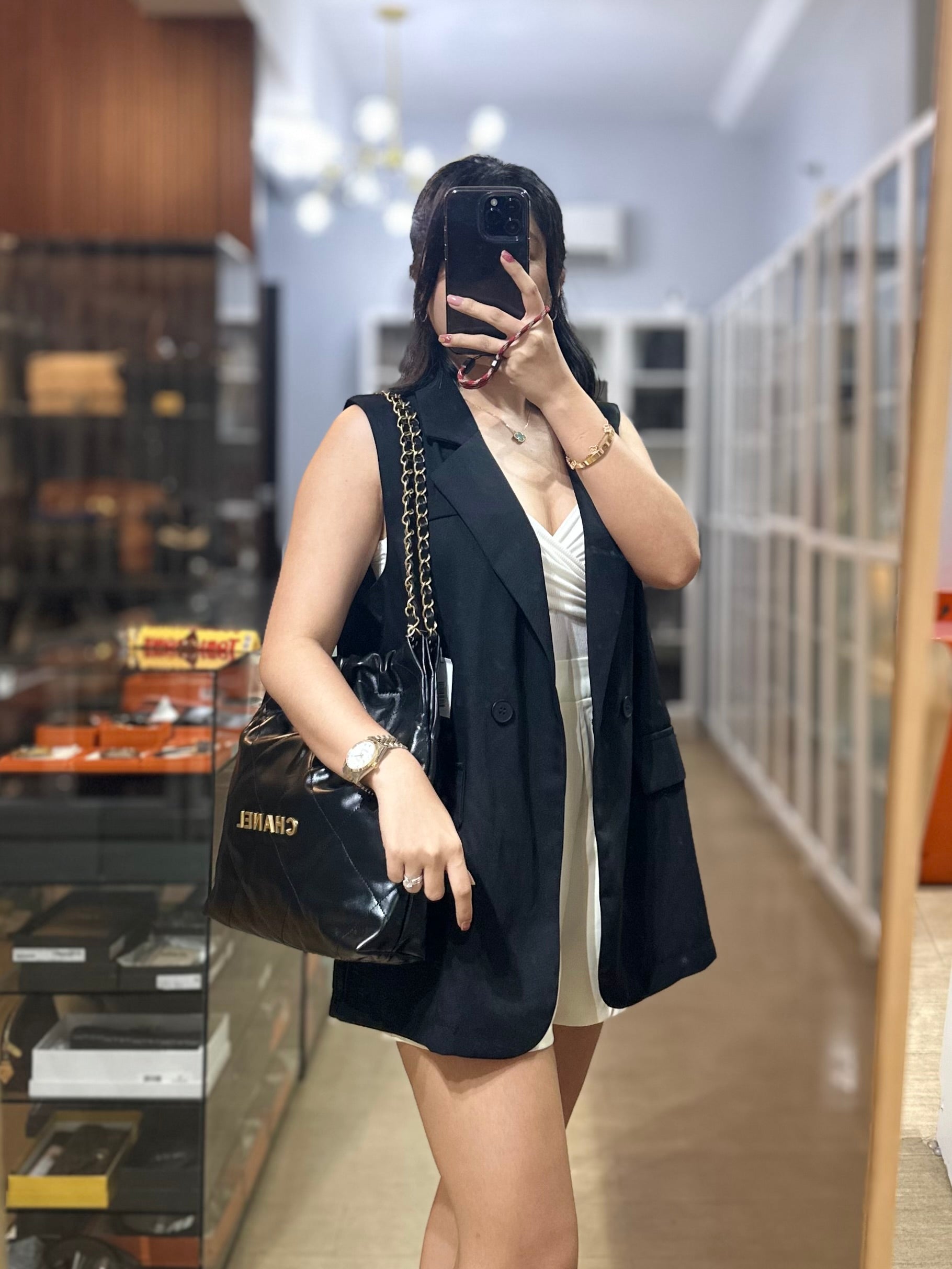 22 Small in Black Lambskin Leather and Aged Gold Hardware (Microchip) | Purse Maison Luxury Bags Shop